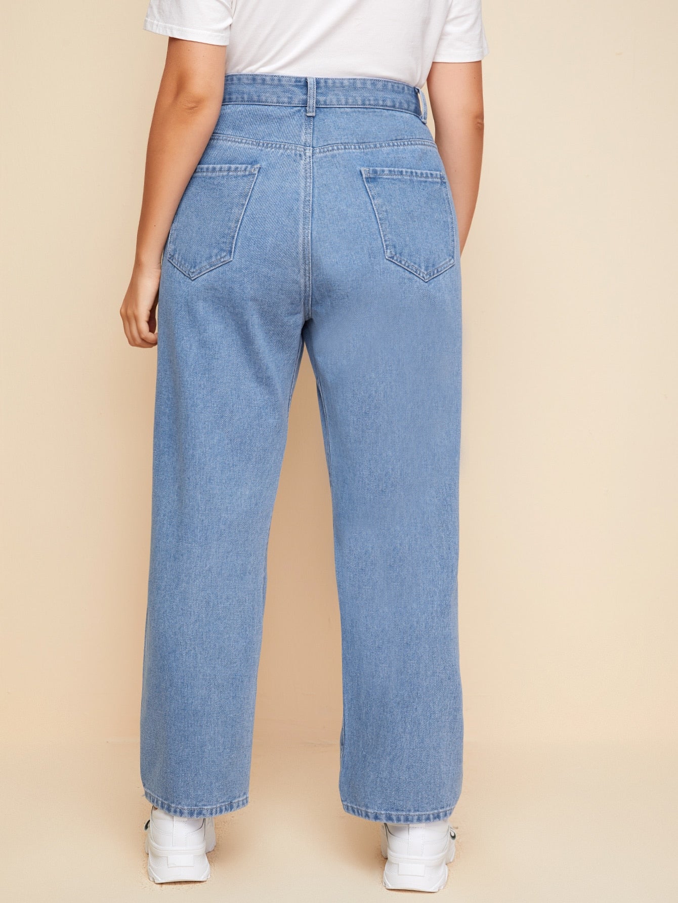 Fundudzi by Craig Jacobs Women Clothes Producer