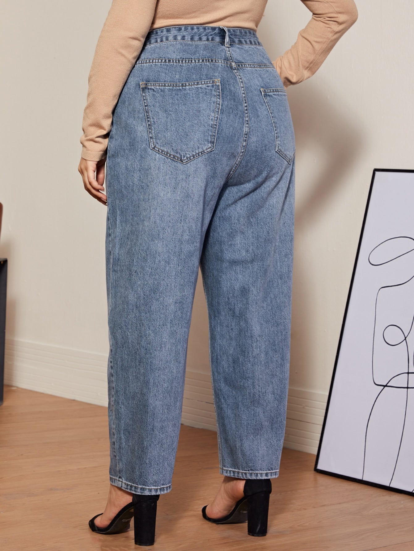 Plus Slant Pocket Mom Jeans