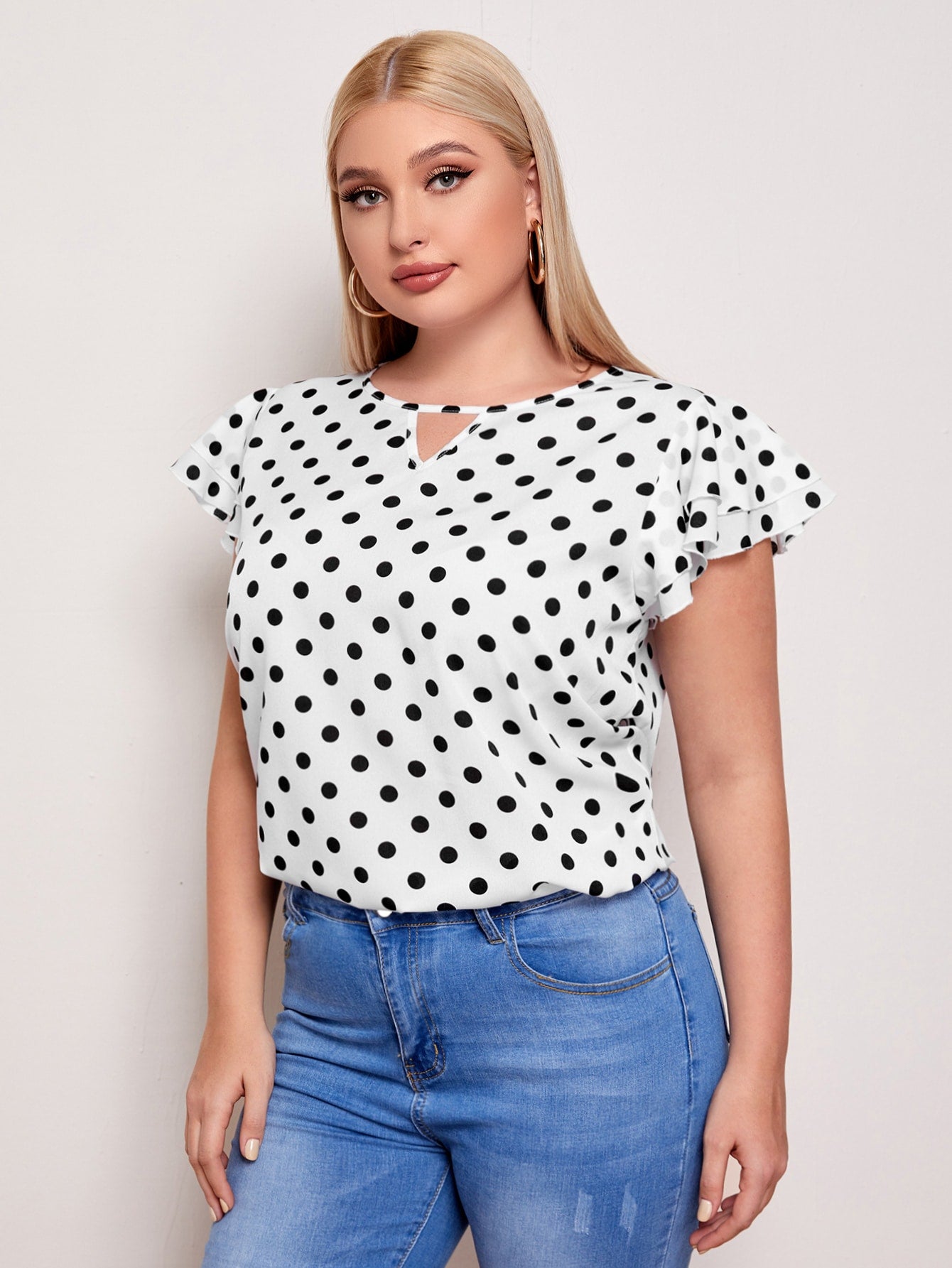 Plus Size Blouses Producer