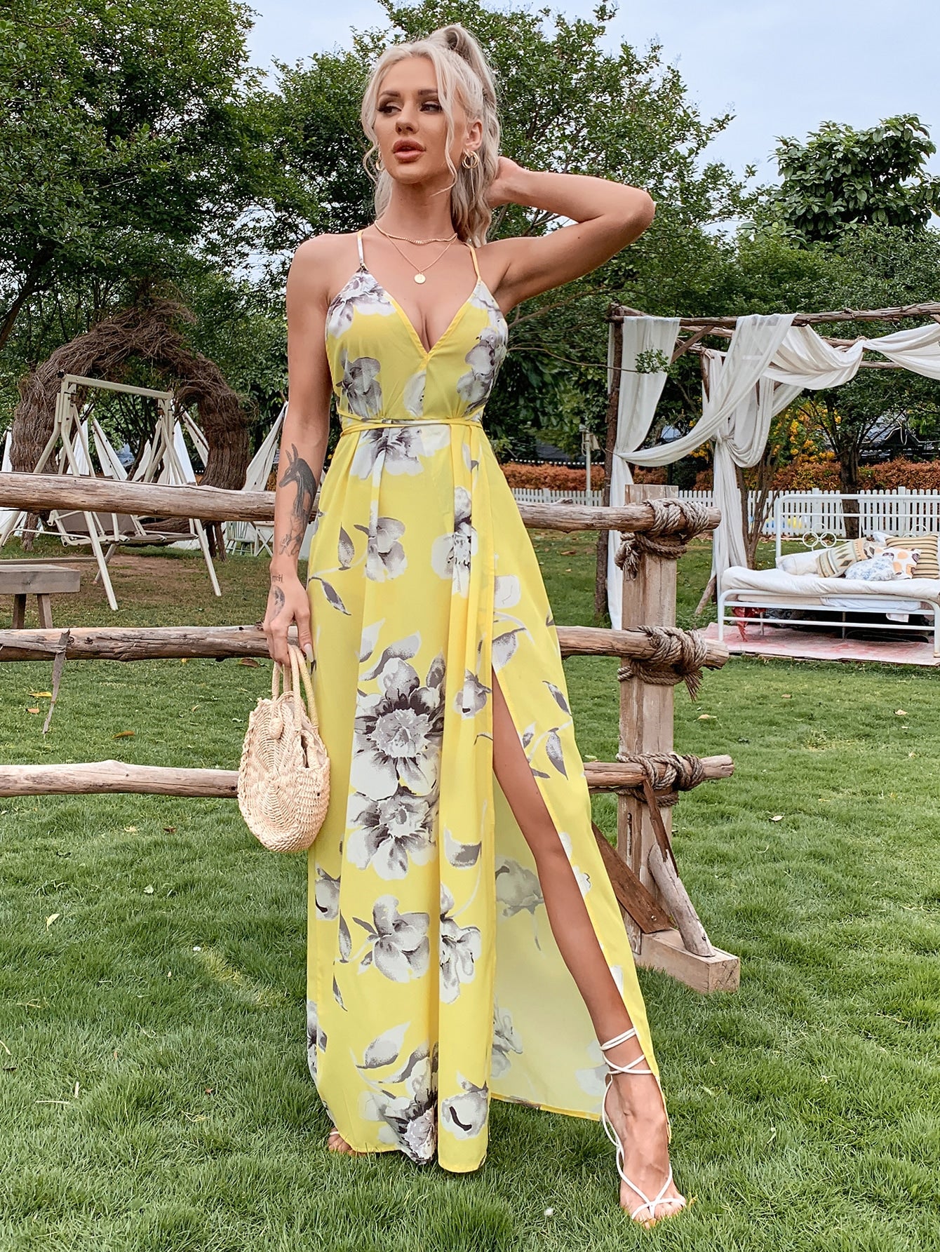 Women Dresses Producer