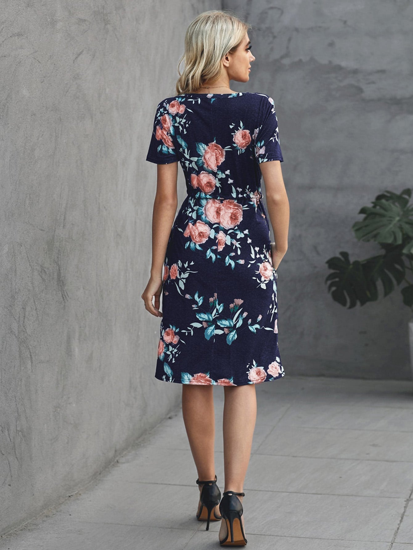 Women Dresses Producers