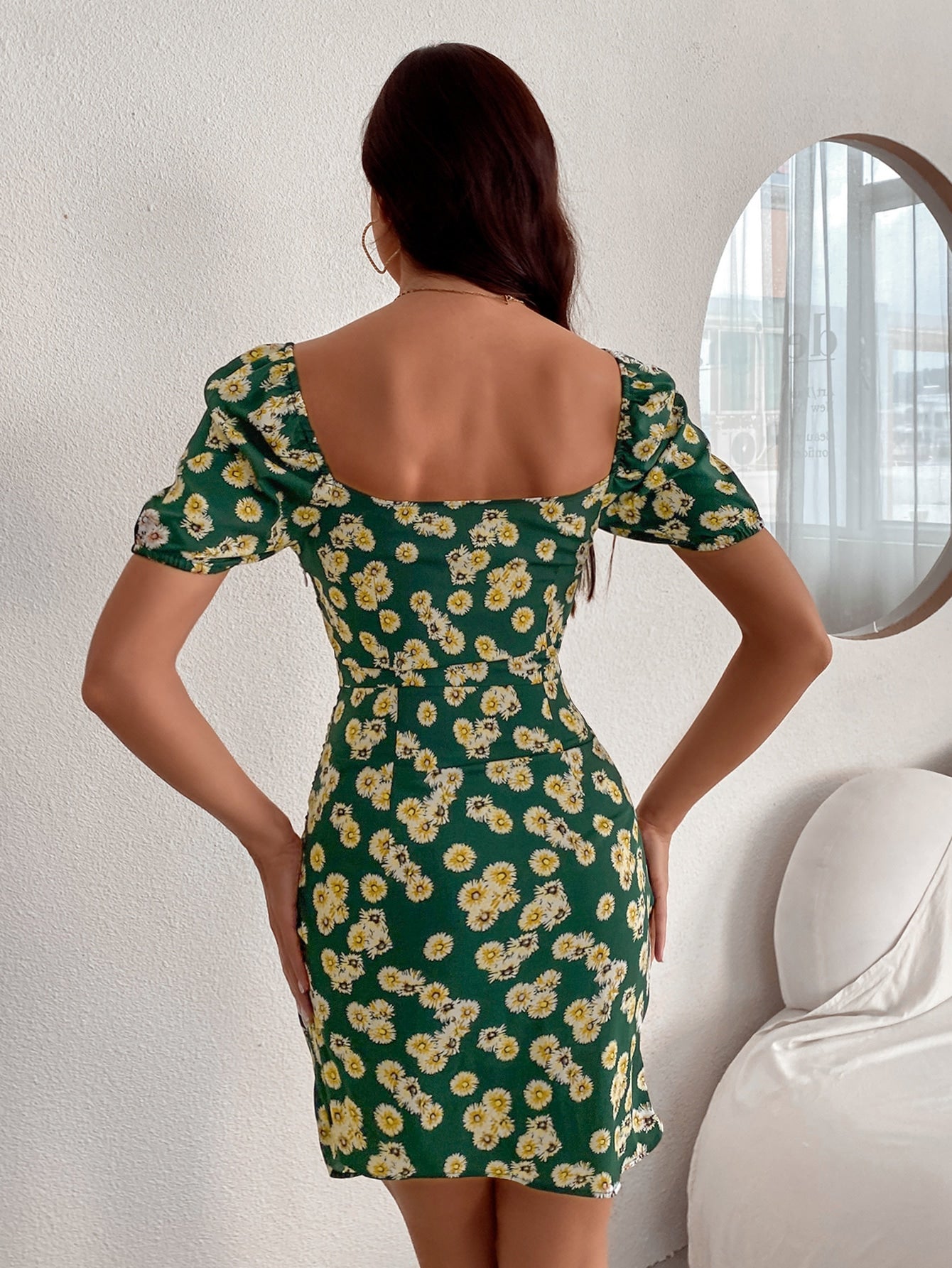 Allover Floral Print Sweetheart Neck Bodycon Dress