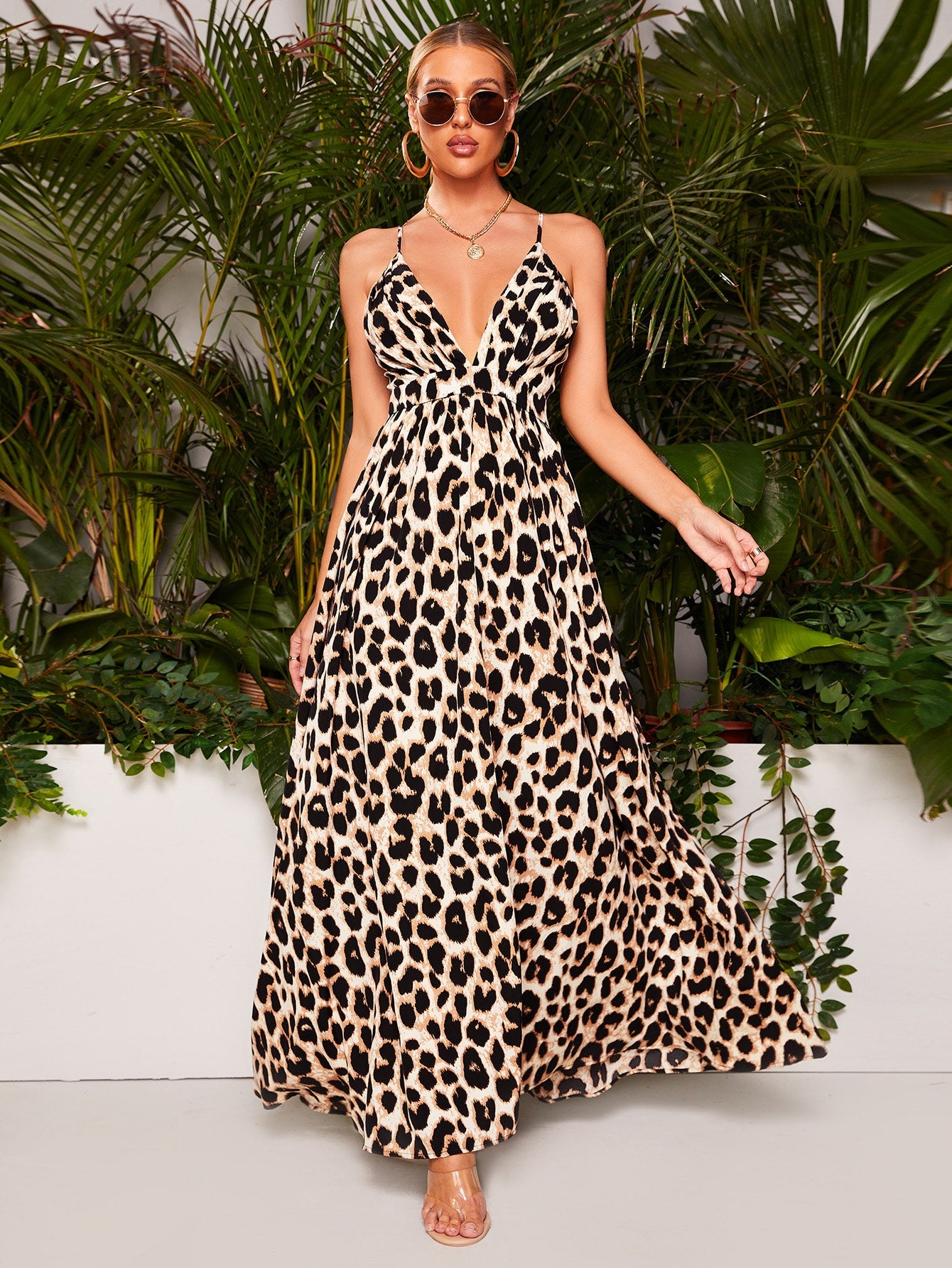 Lara Klawikowski Women Clothes Supplier