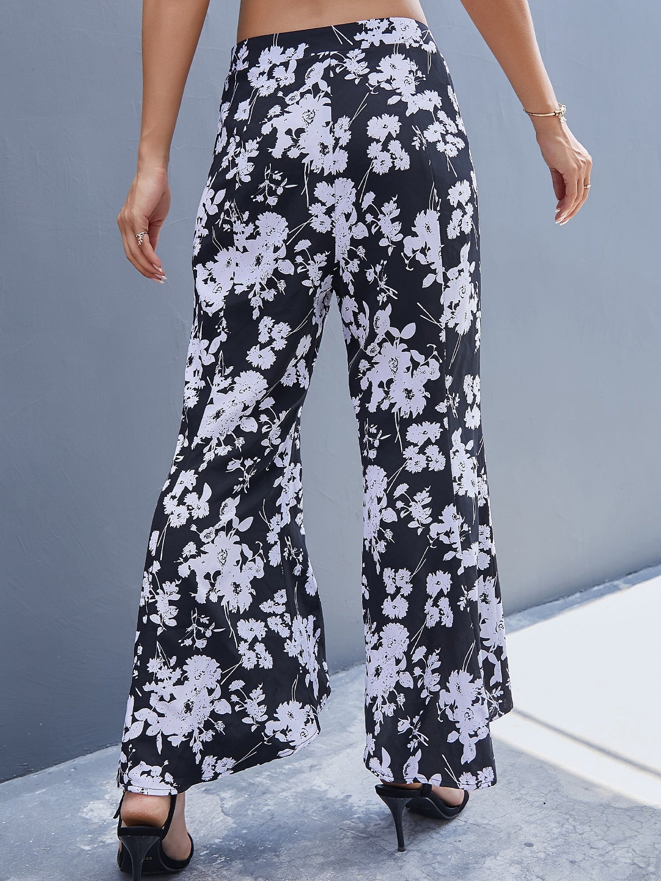 Floral Print Flare Leg Pants