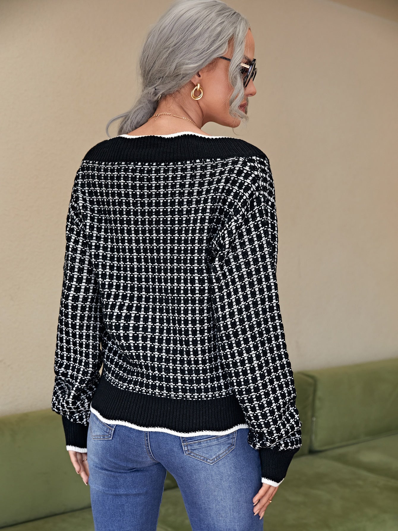 Plaid Pattern Contrast Trim Sweater