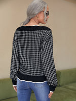Plaid Pattern Contrast Trim Sweater