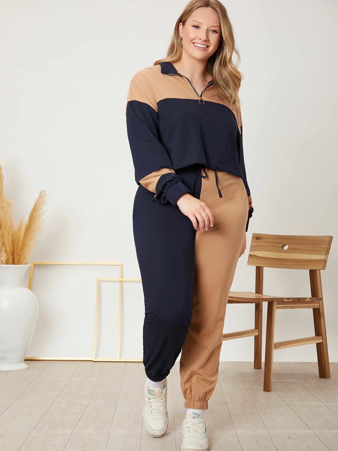 Plus Size Sweatpants Producer
