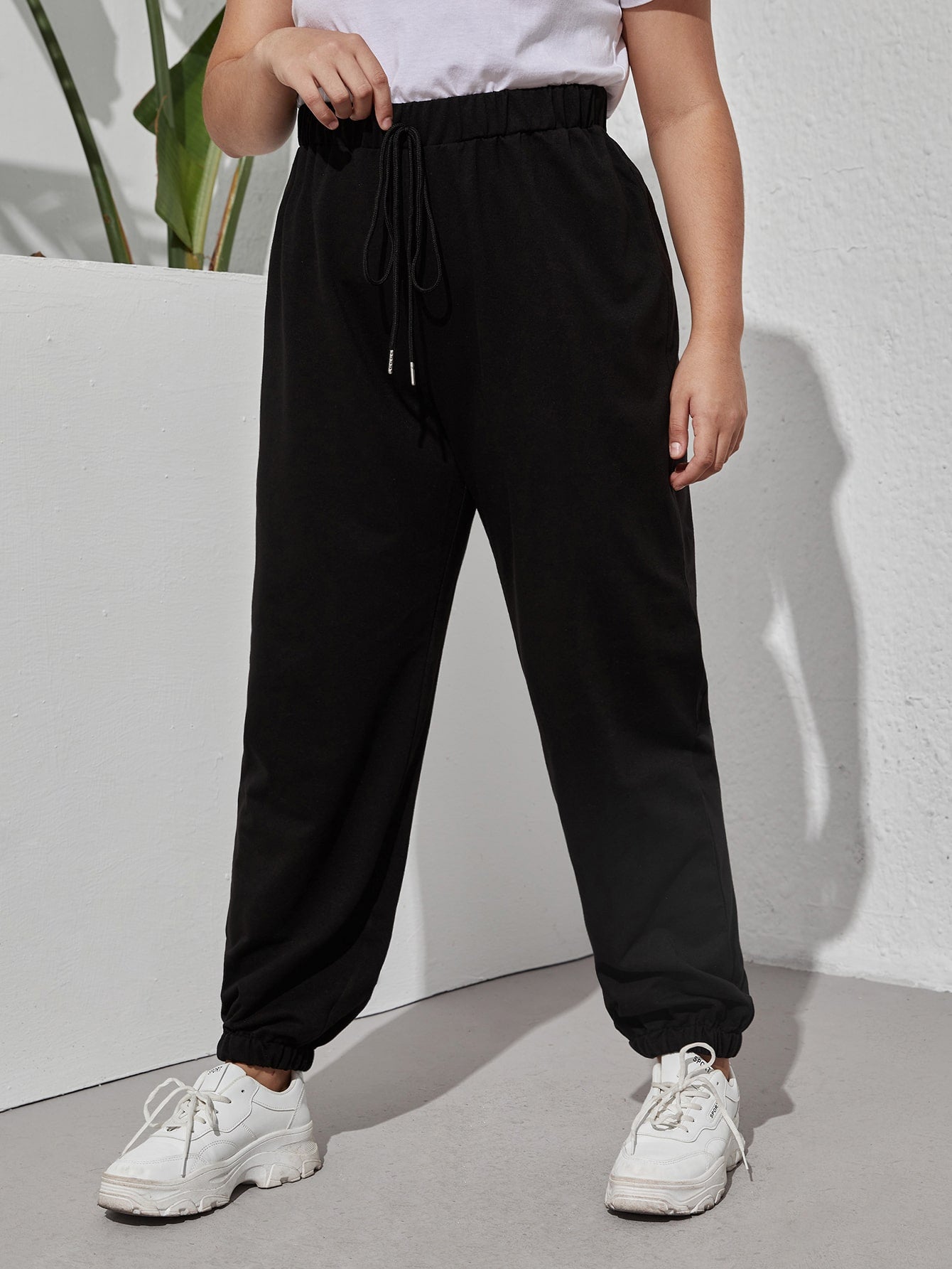 Plus Size Sweatpants Producers