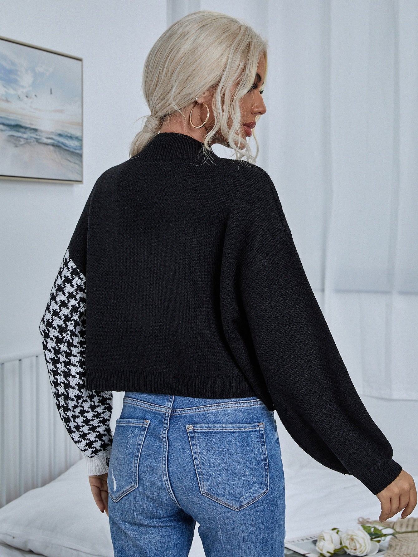 Stand Collar Houndstooth Pattern Sweater