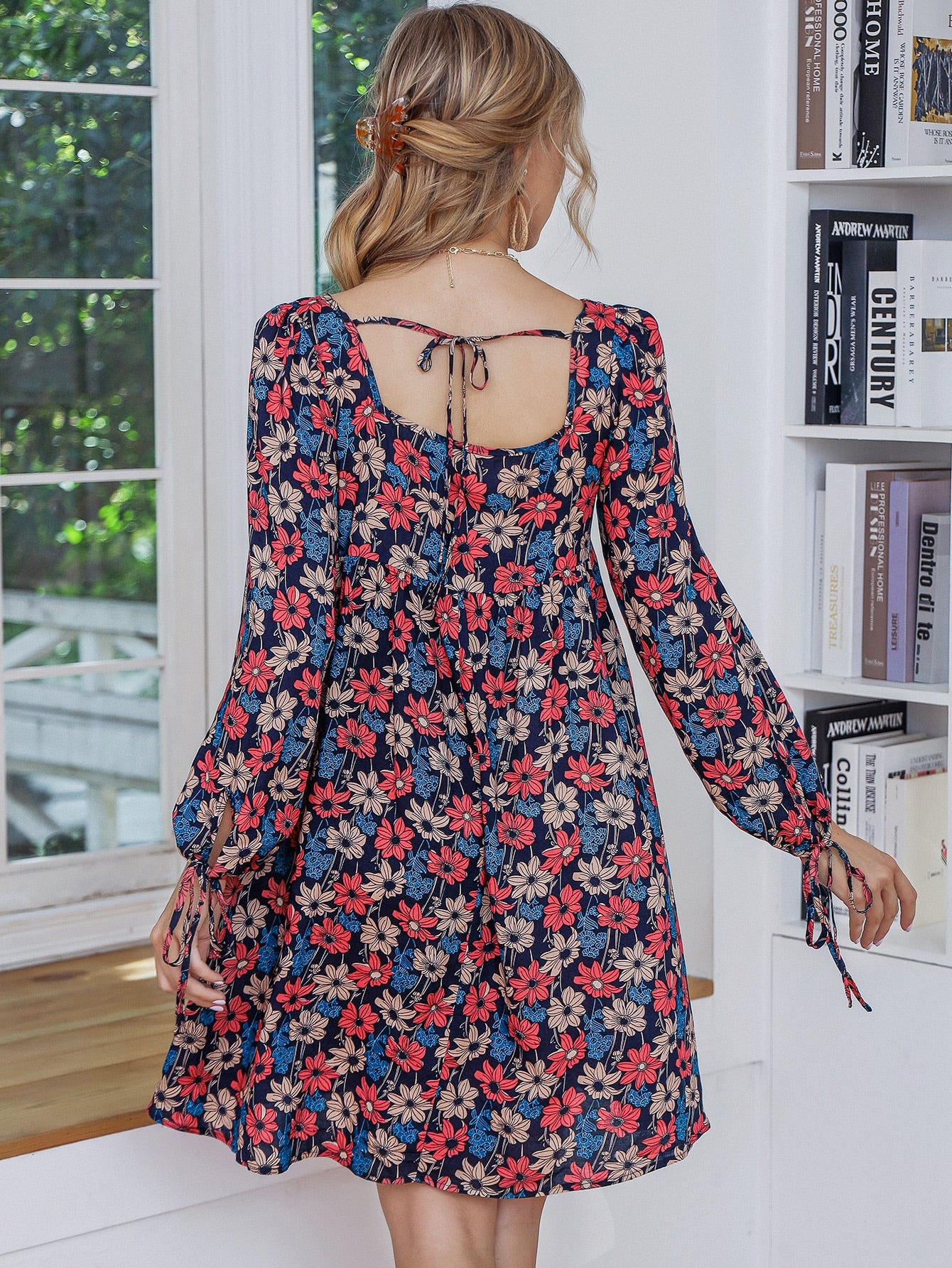 Floral Print Knot Cuff Dress