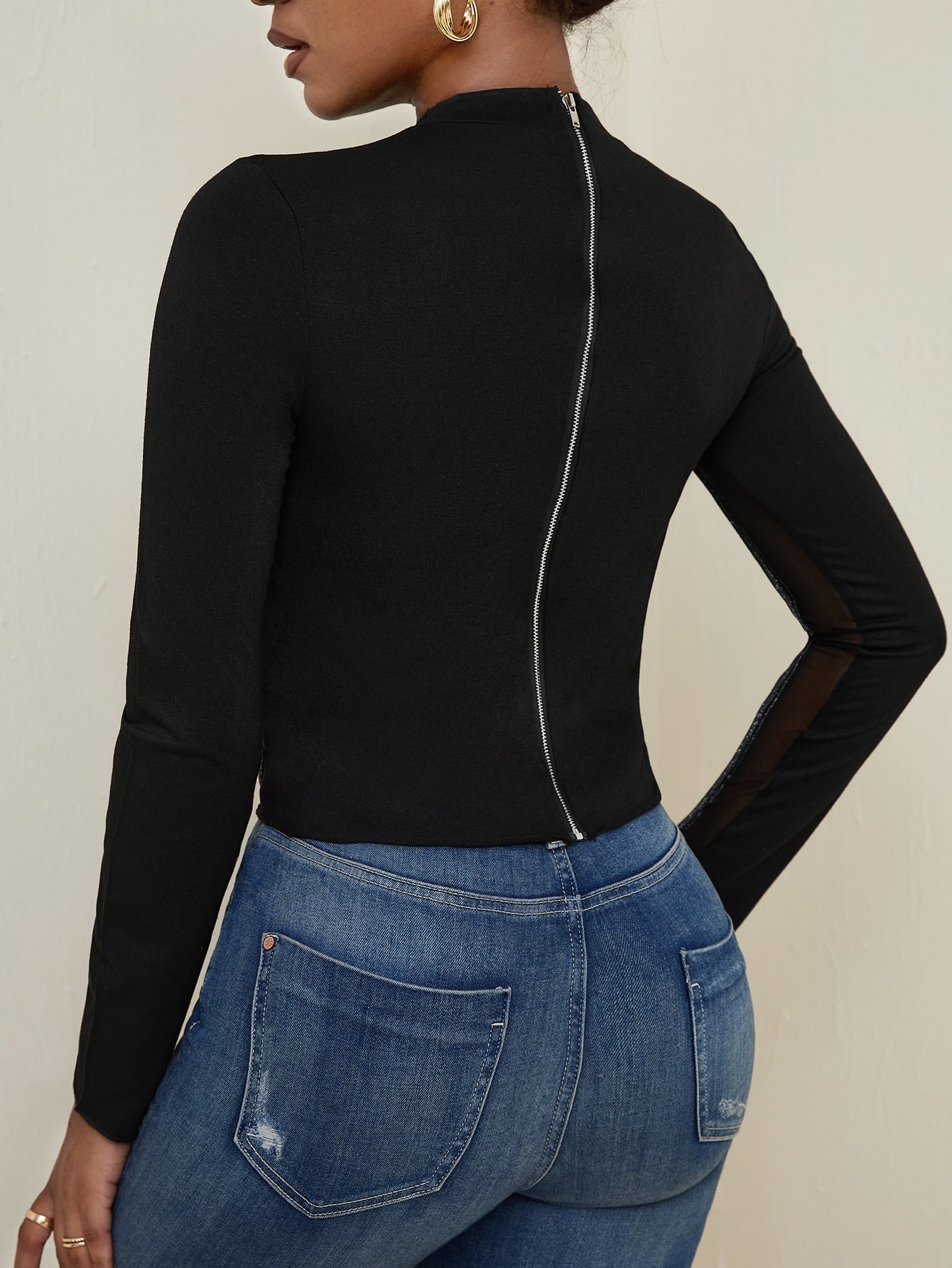 Mesh Panel Top-stitching Zip Back Tee