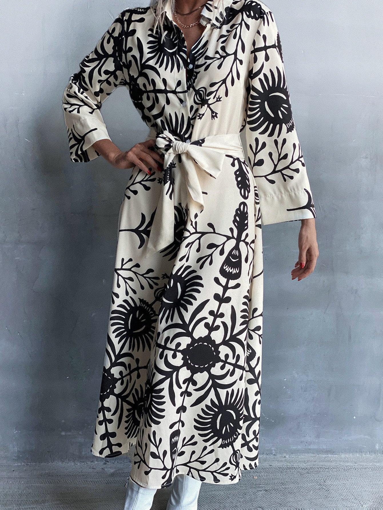 Ladies Suits Suppliers