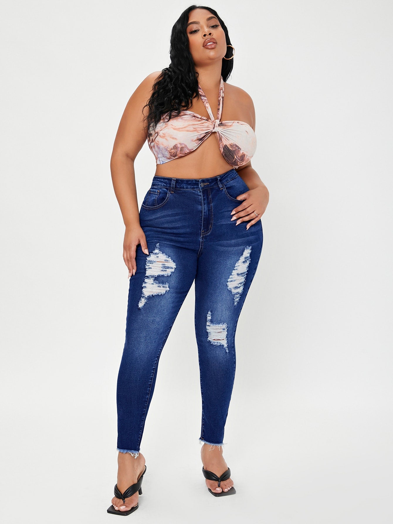 Emmy Kasbit Women Clothes Producer