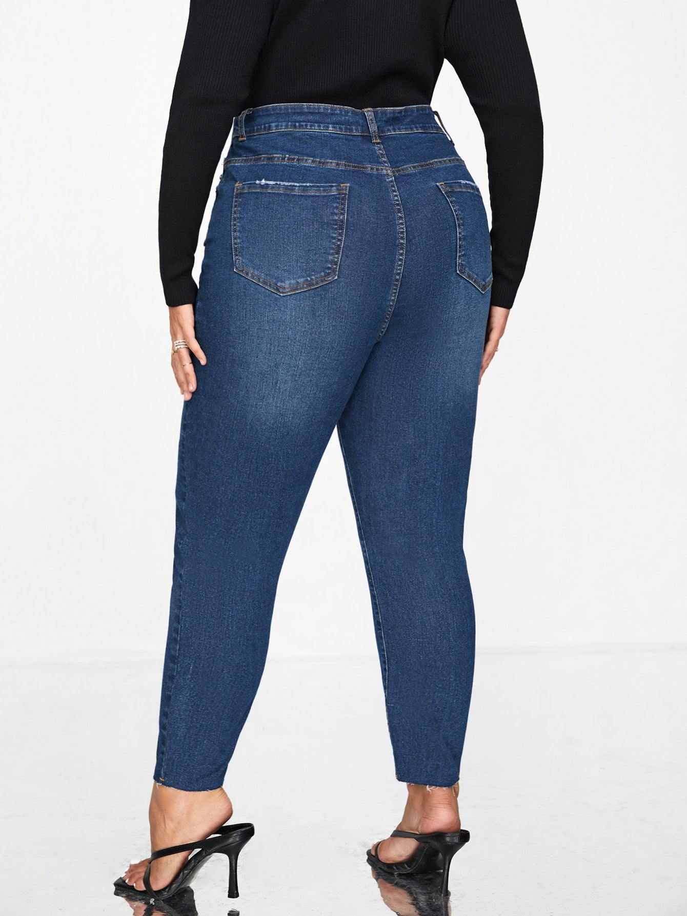 Plus Slant Pocket Skinny Jeans Without Belt