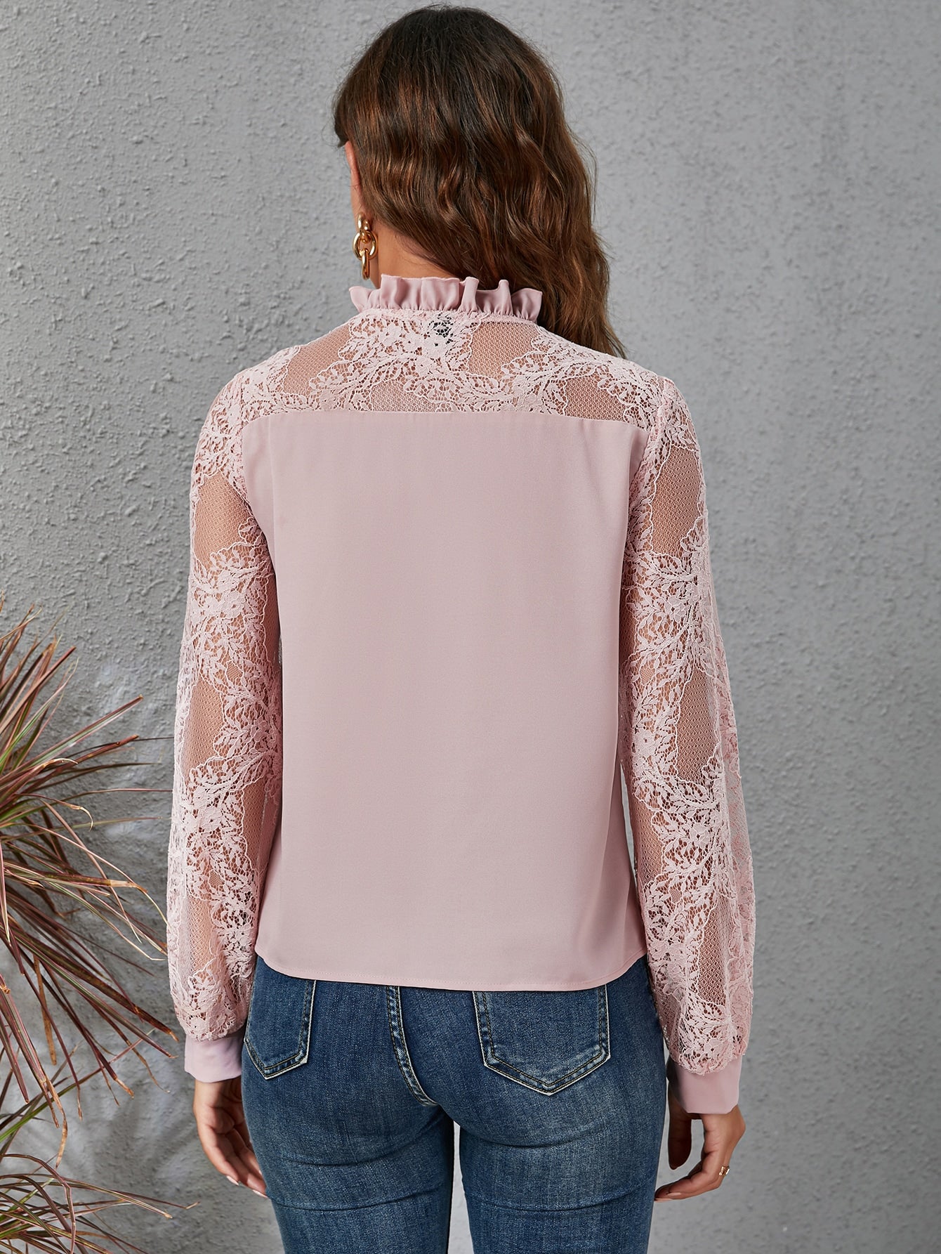 Ruffle Neck Knotted Front Contrast Lace Top