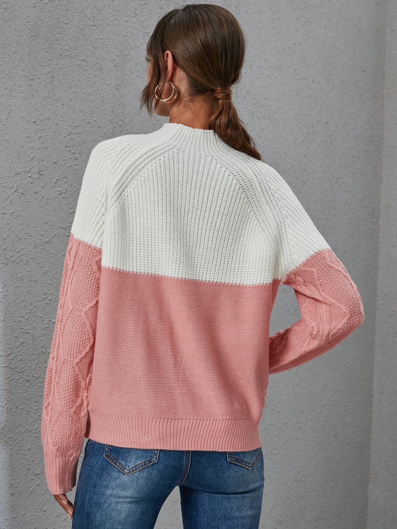 Two Tone Raglan Sleeve Eyelash Lace Trim Sweater