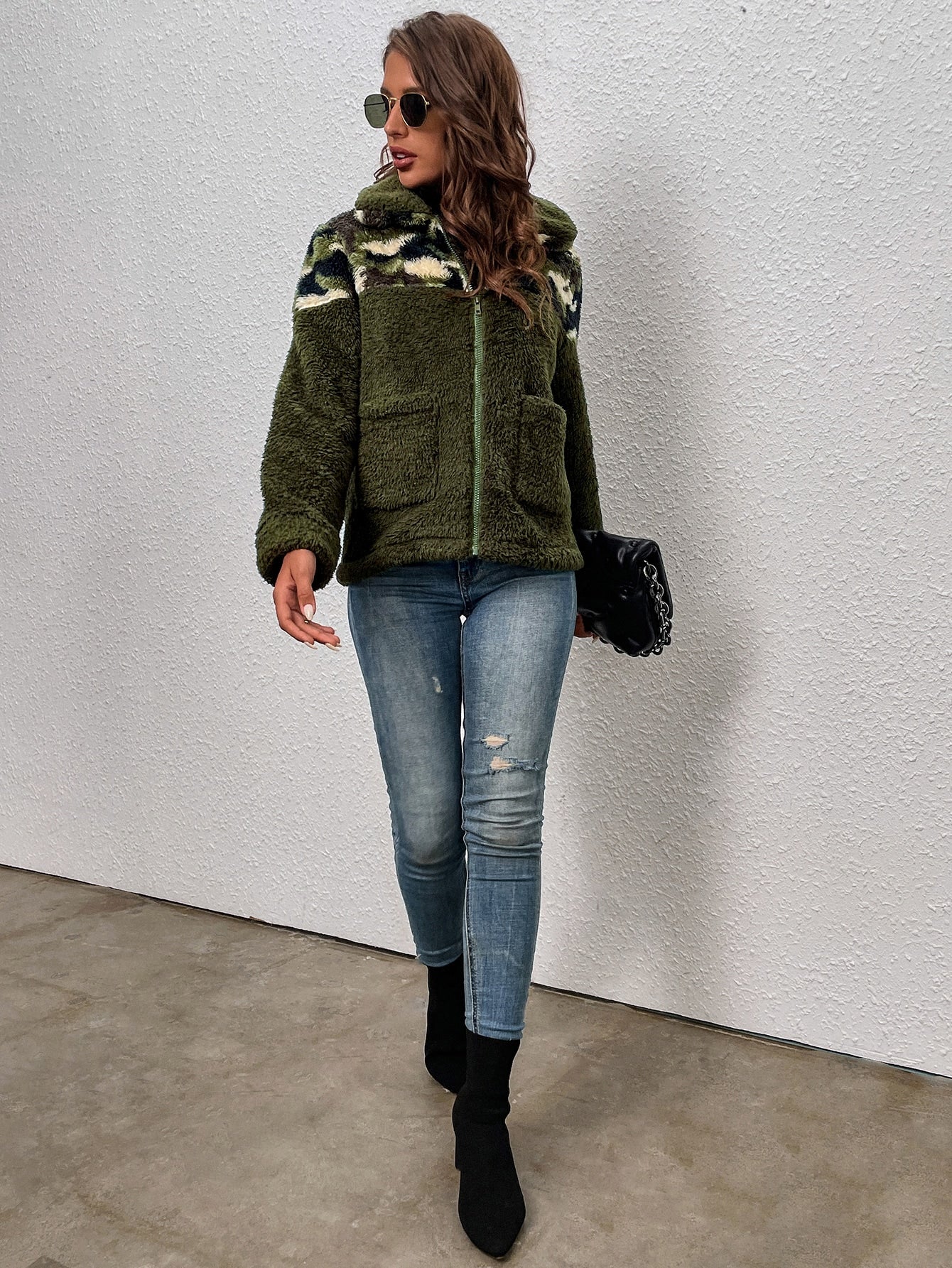 Women Coats Producer