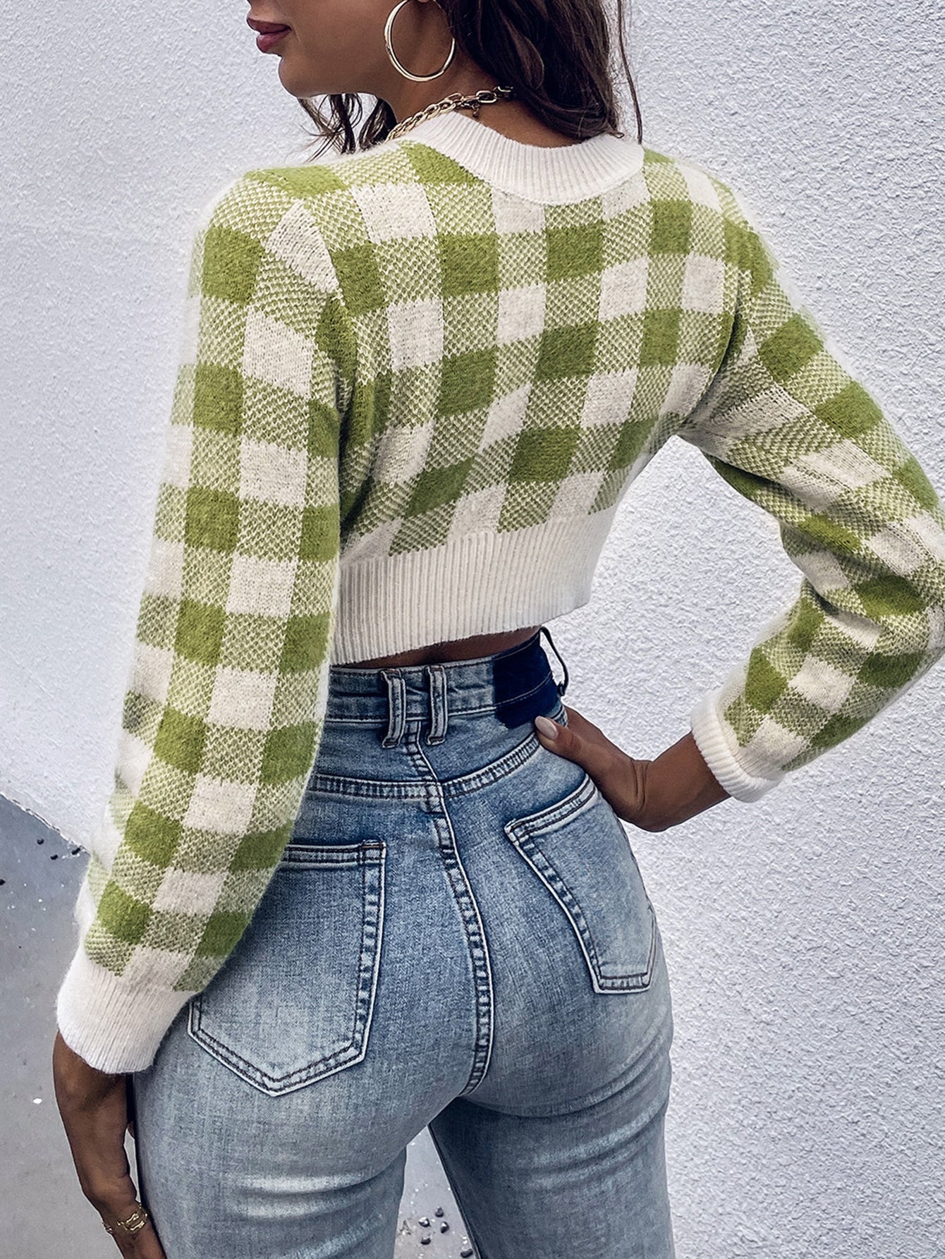 Gingham Pattern Wide Hem Crop Sweater