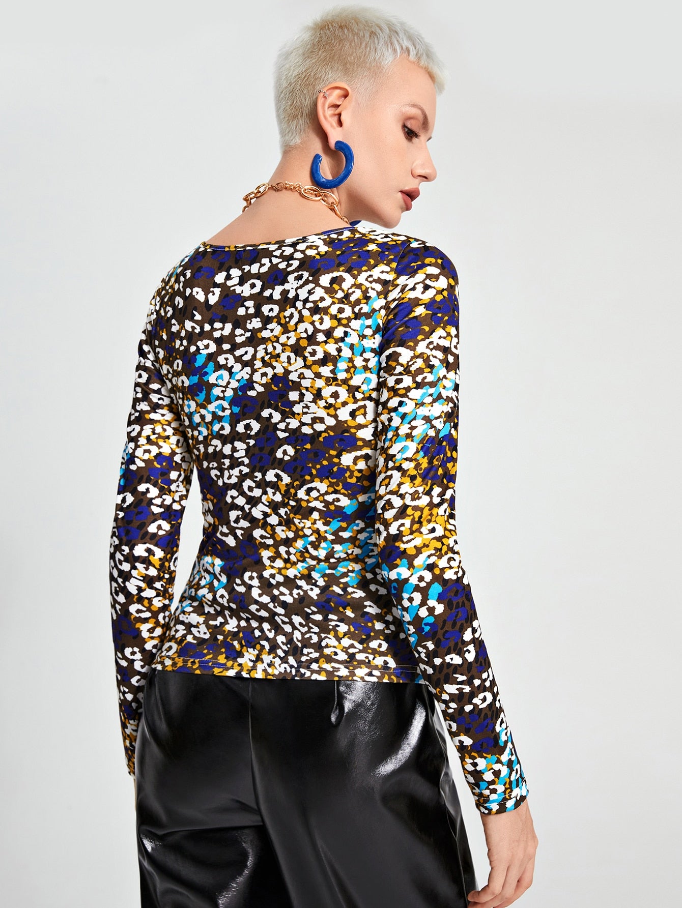 Leopard Print Tie Front Form Fitted Tee