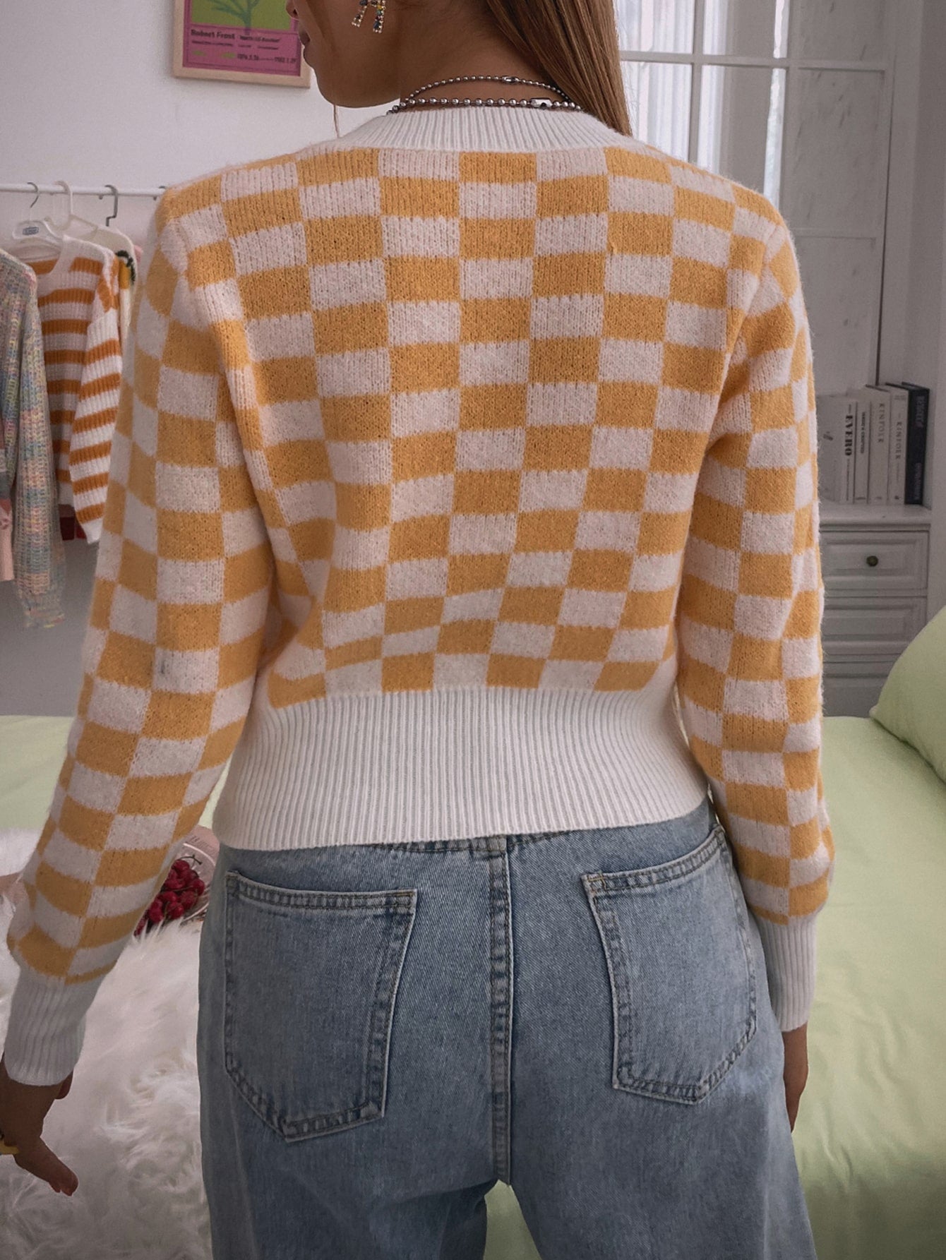 Checker Pattern Wide Hem Sweater