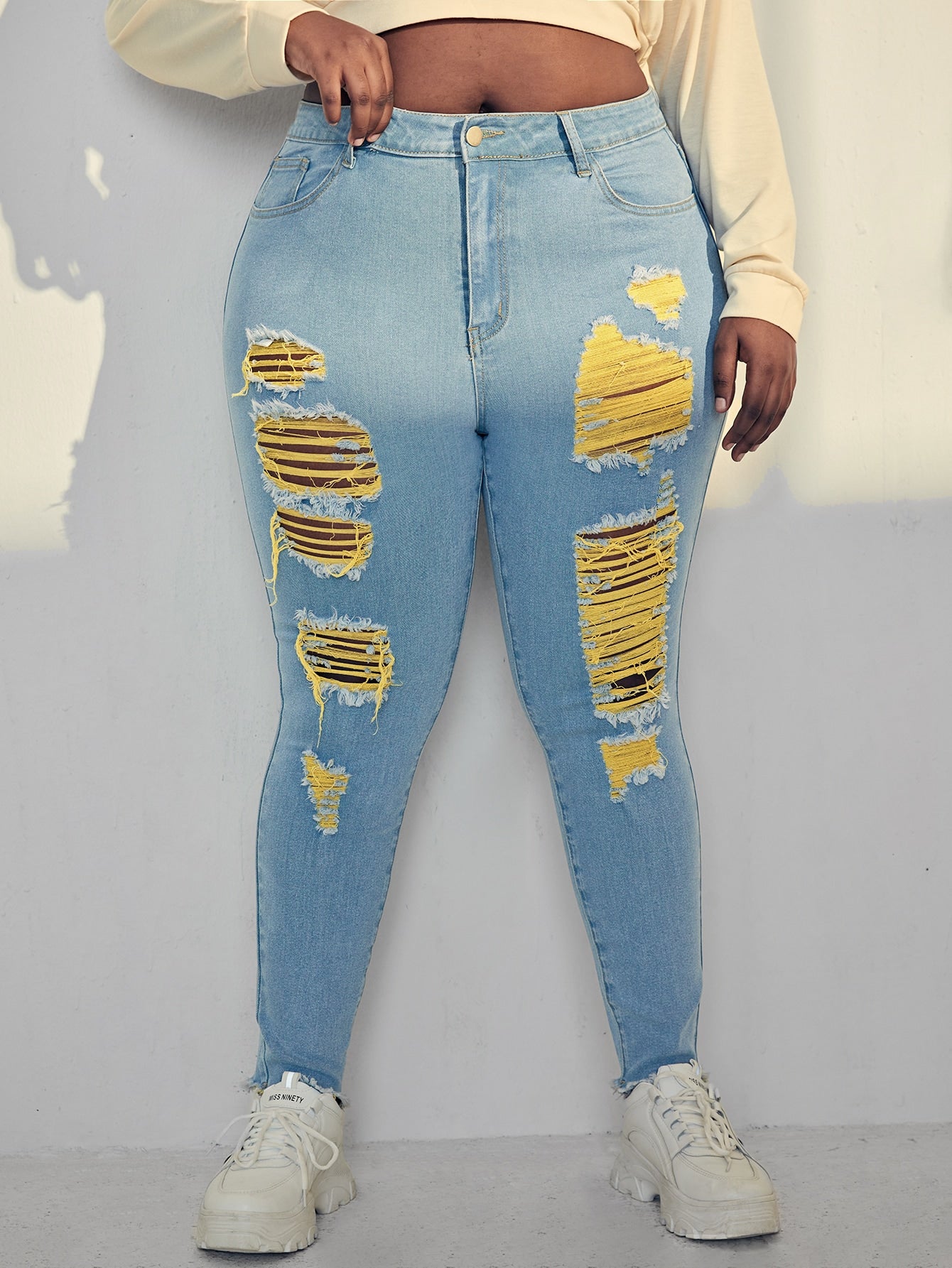 Aya Morrison Women Clothes Supplier