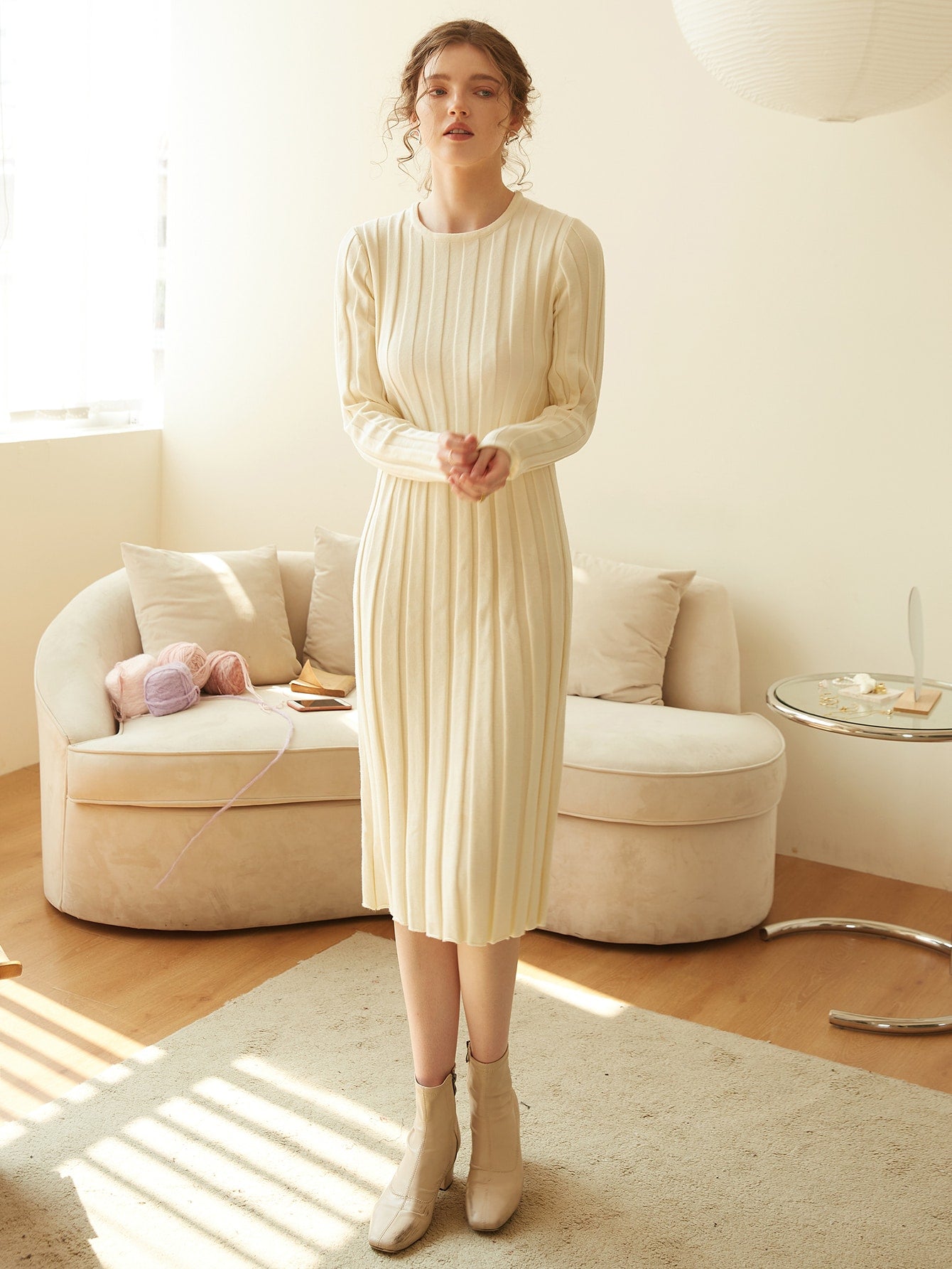 Emmy Kasbit Women Clothes Producer