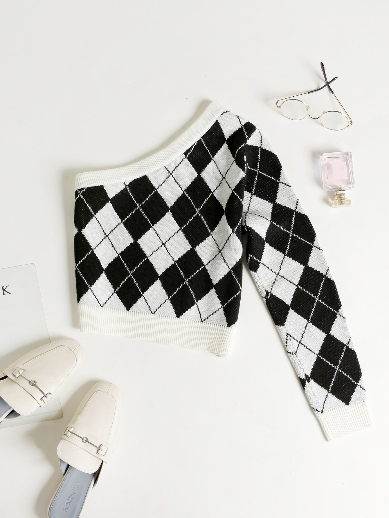 Argyle Pattern One Shoulder Sweater