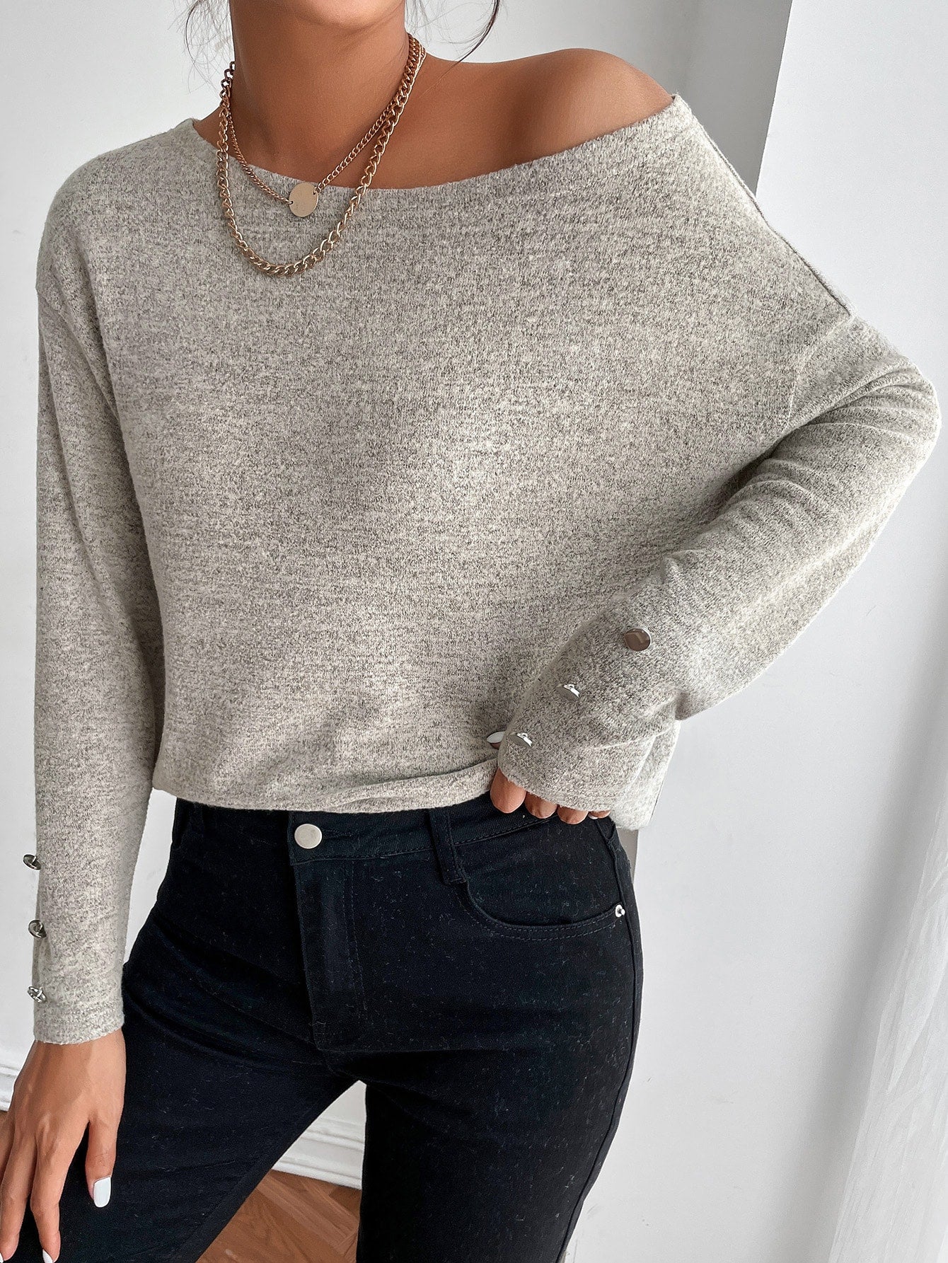 Lara Klawikowski Women Clothes Supplier