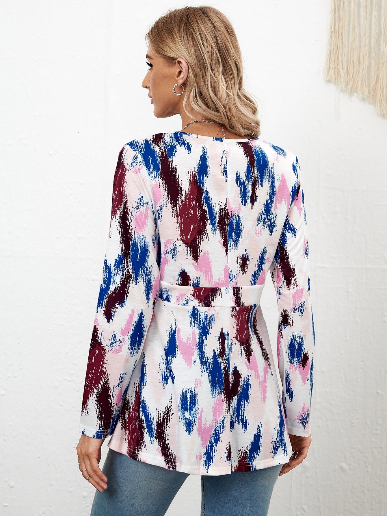 Brush Print V Neck Tee