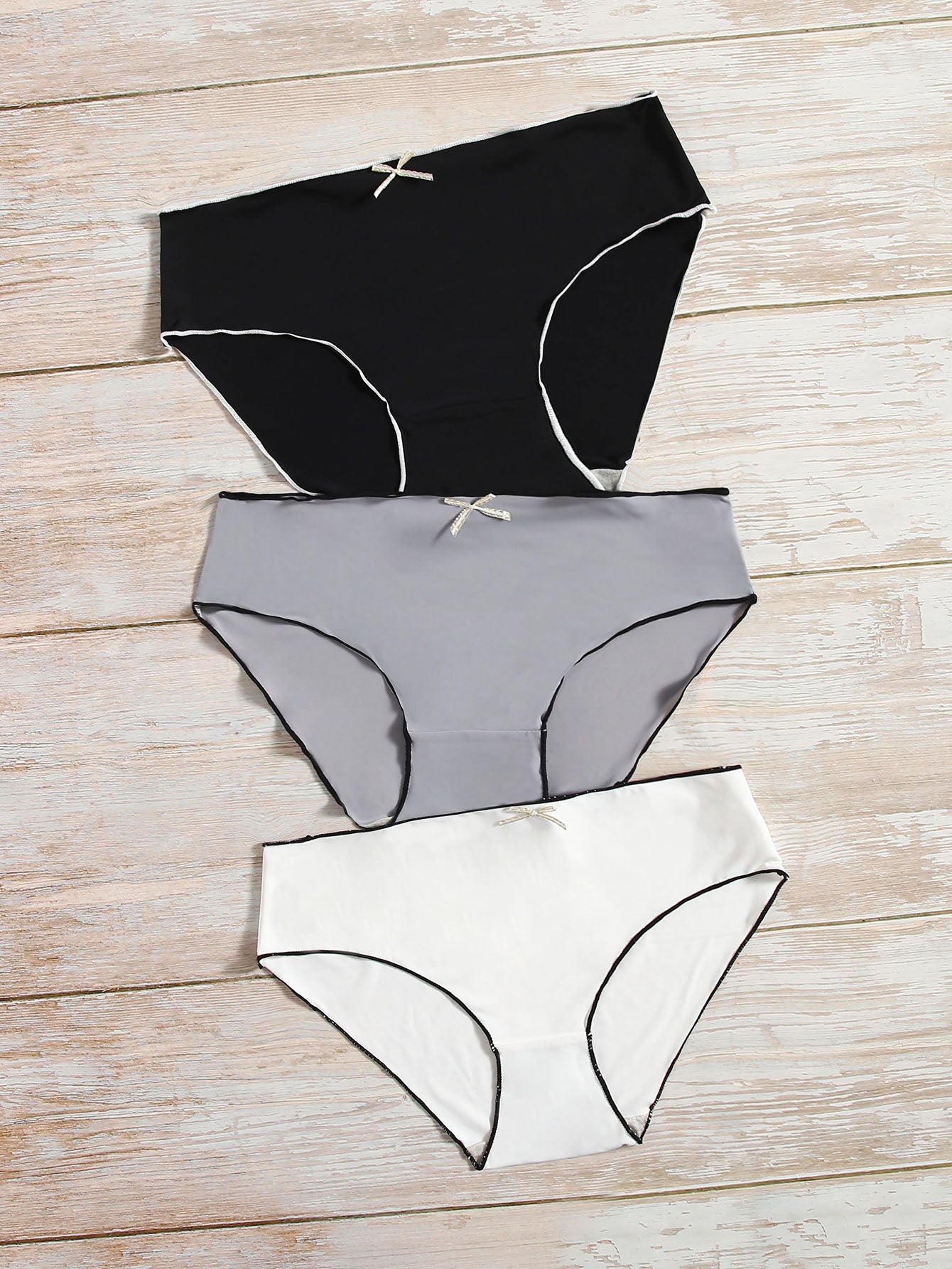 Women Panties Producer