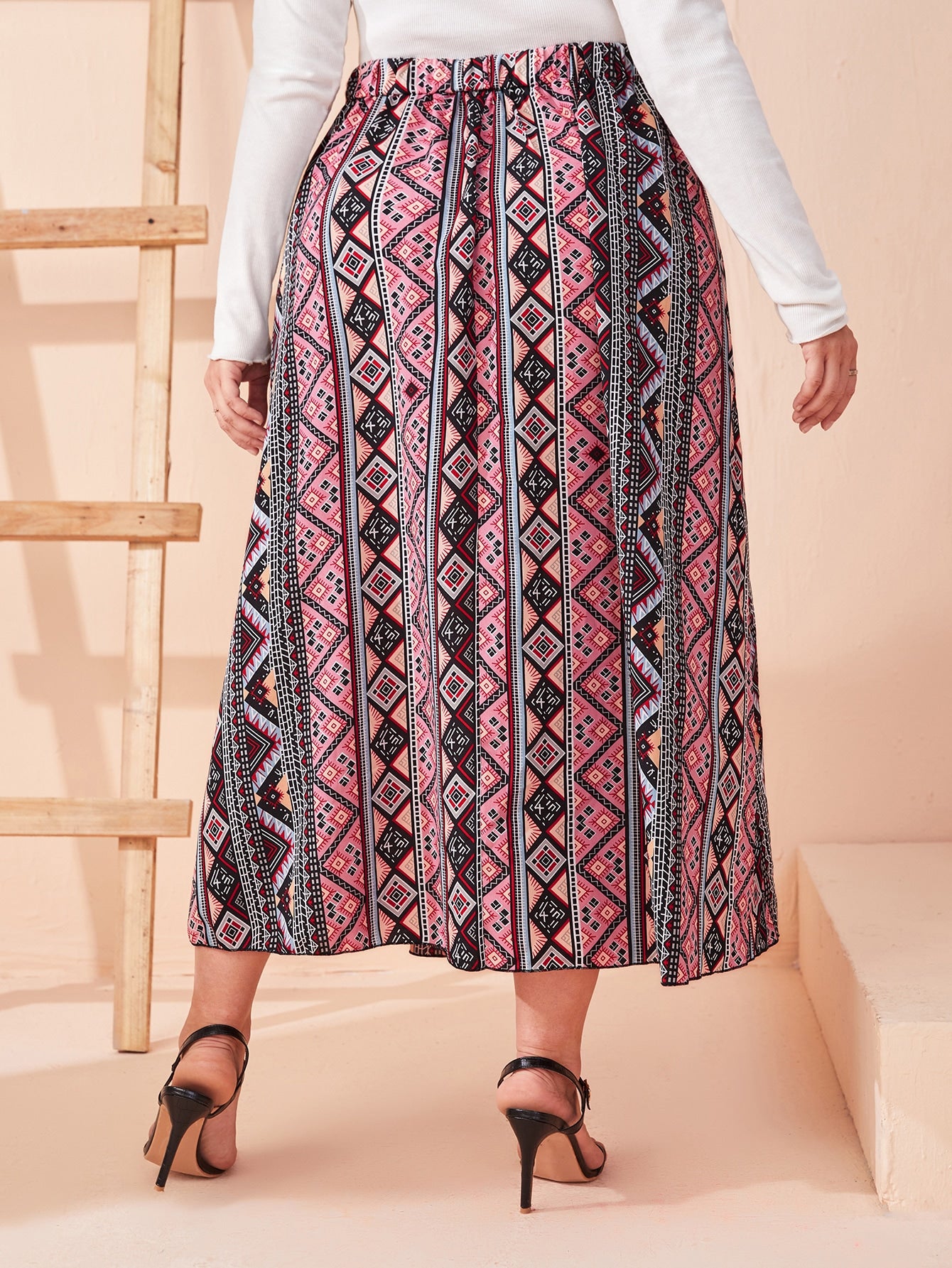 Plus Argyle Print Knotted Fringe Detail Skirt