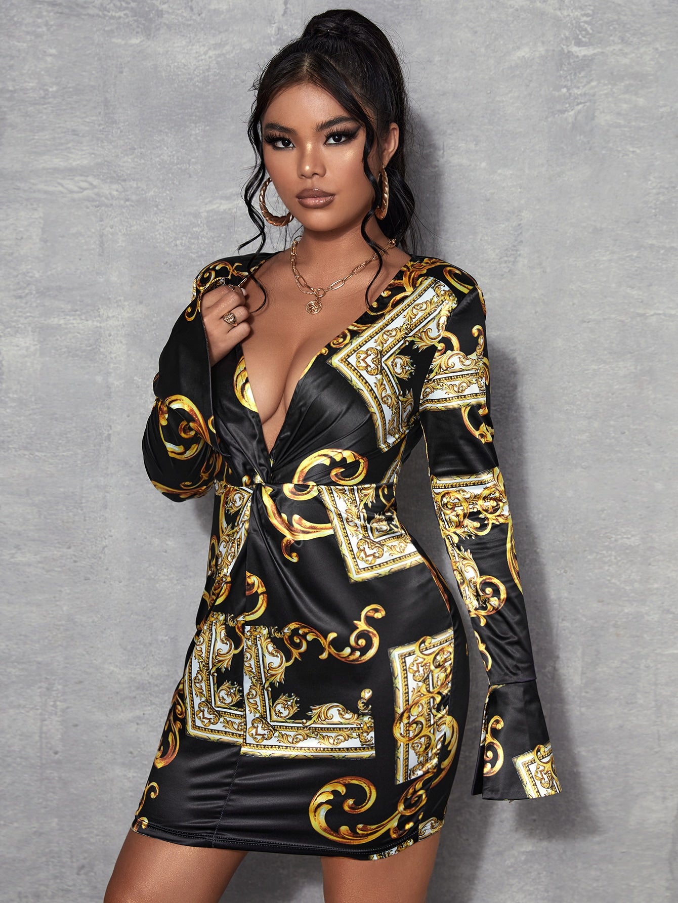 Lara Klawikowski Women Clothes Supplier