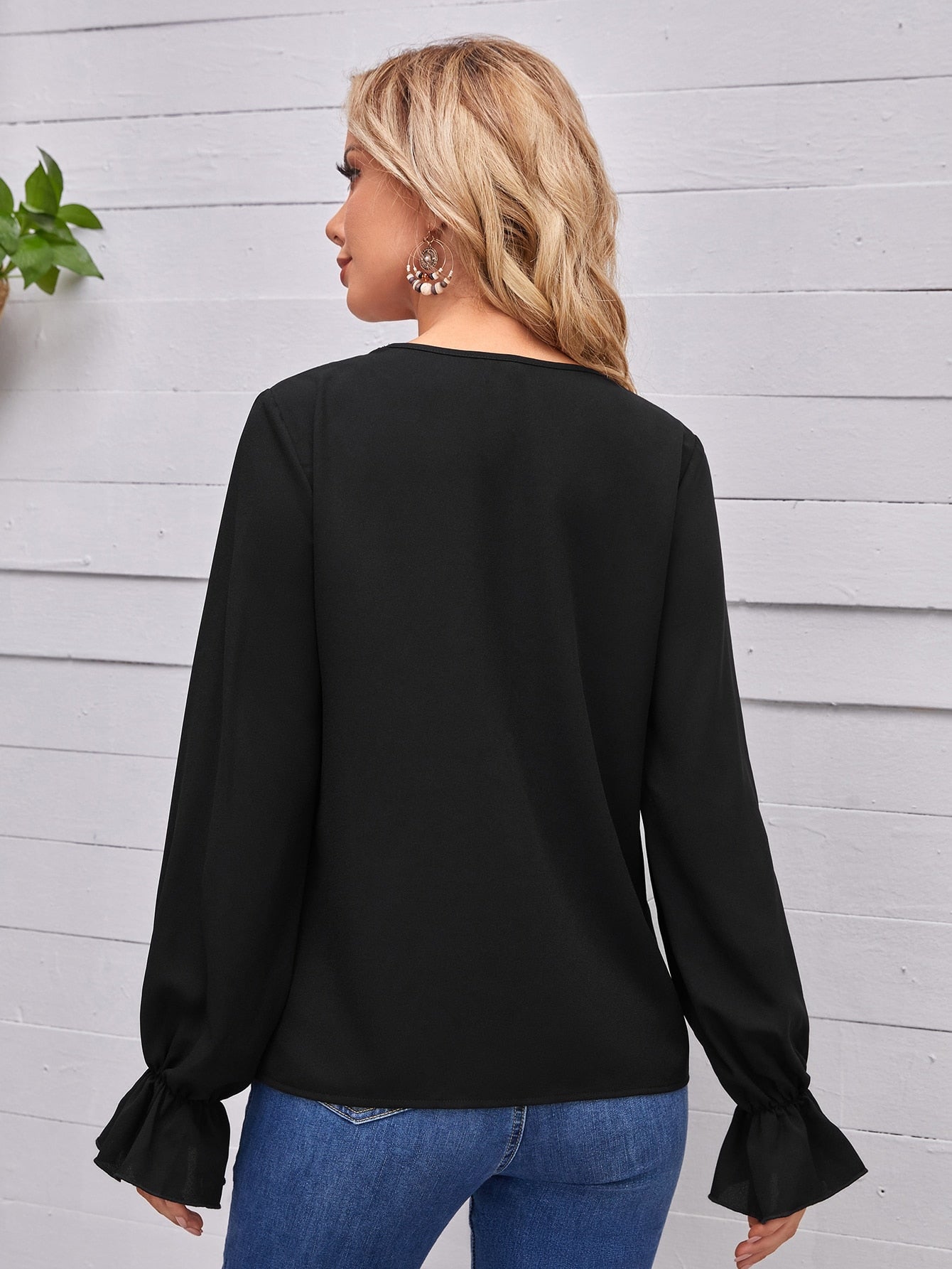 Guipure Lace Insert Flounce Sleeve Blouse