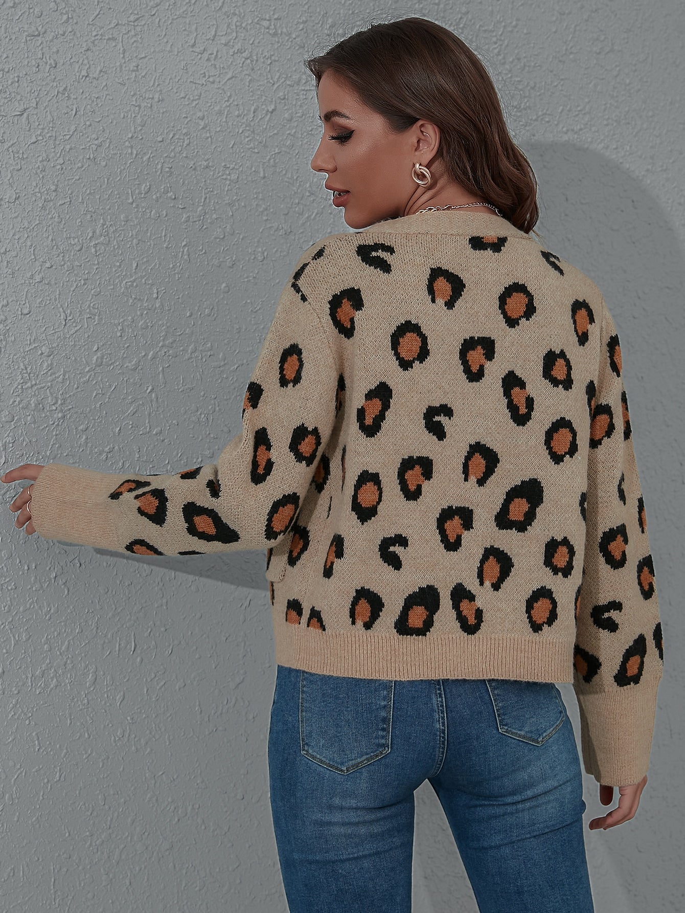 Leopard Pattern Double Pocket Cardigan