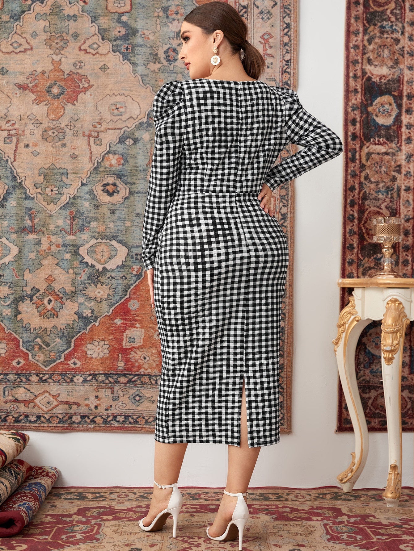 Plus Gingham Sweetheart Neck Gigot Sleeve Split Back Dress