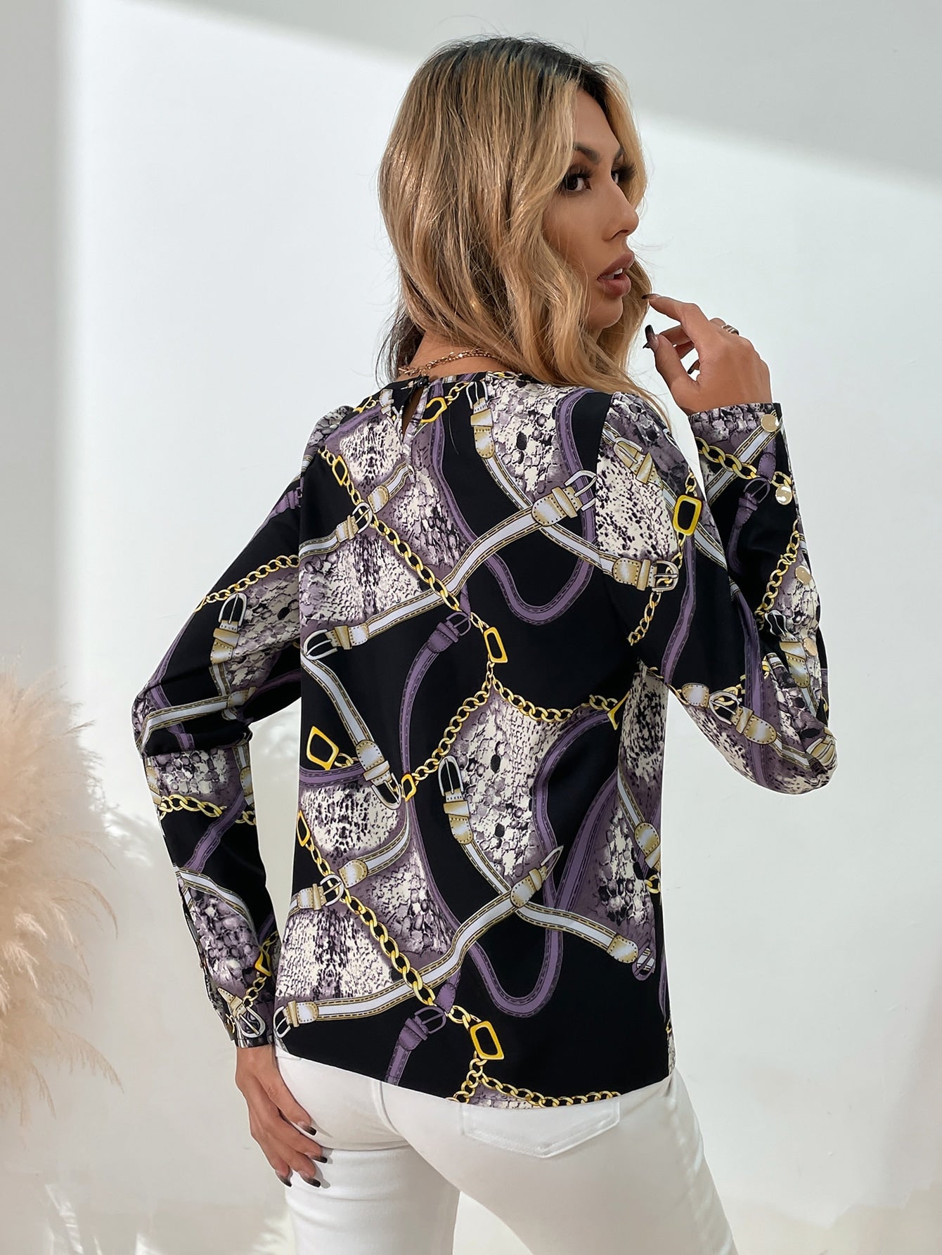 Chain Print Puff Sleeve Blouse
