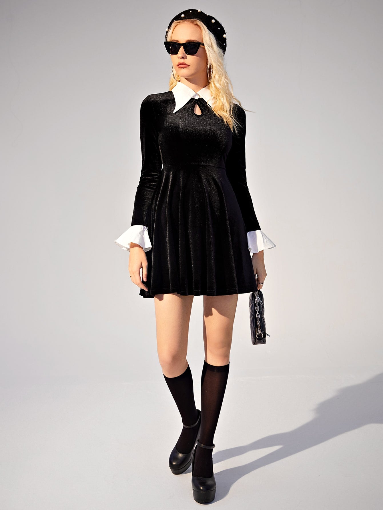 Keyhole Contrast Collar Flounce Sleeve Velvet Dress