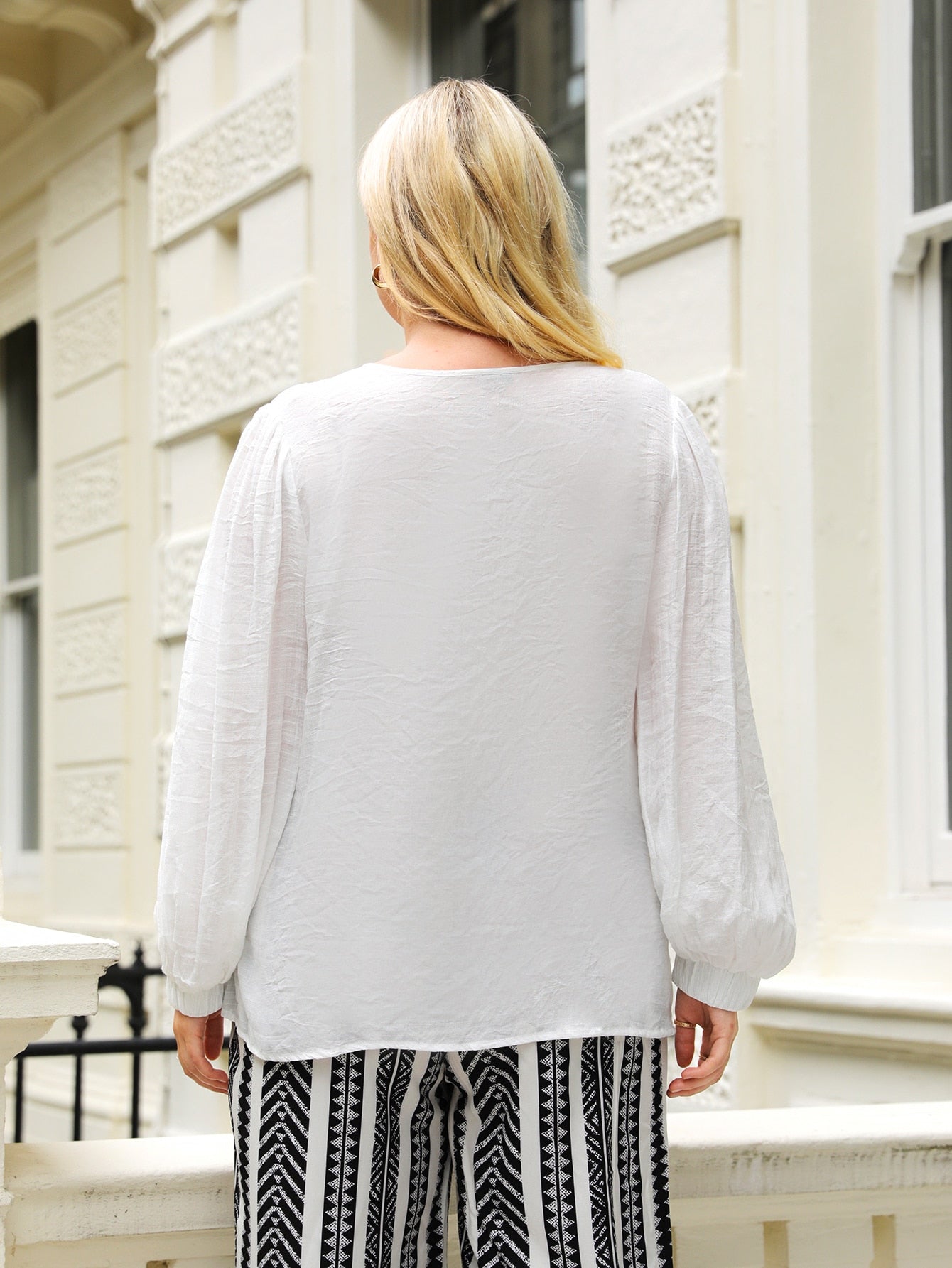 Plus V Wired Lantern Sleeve Single Breasted Blouse