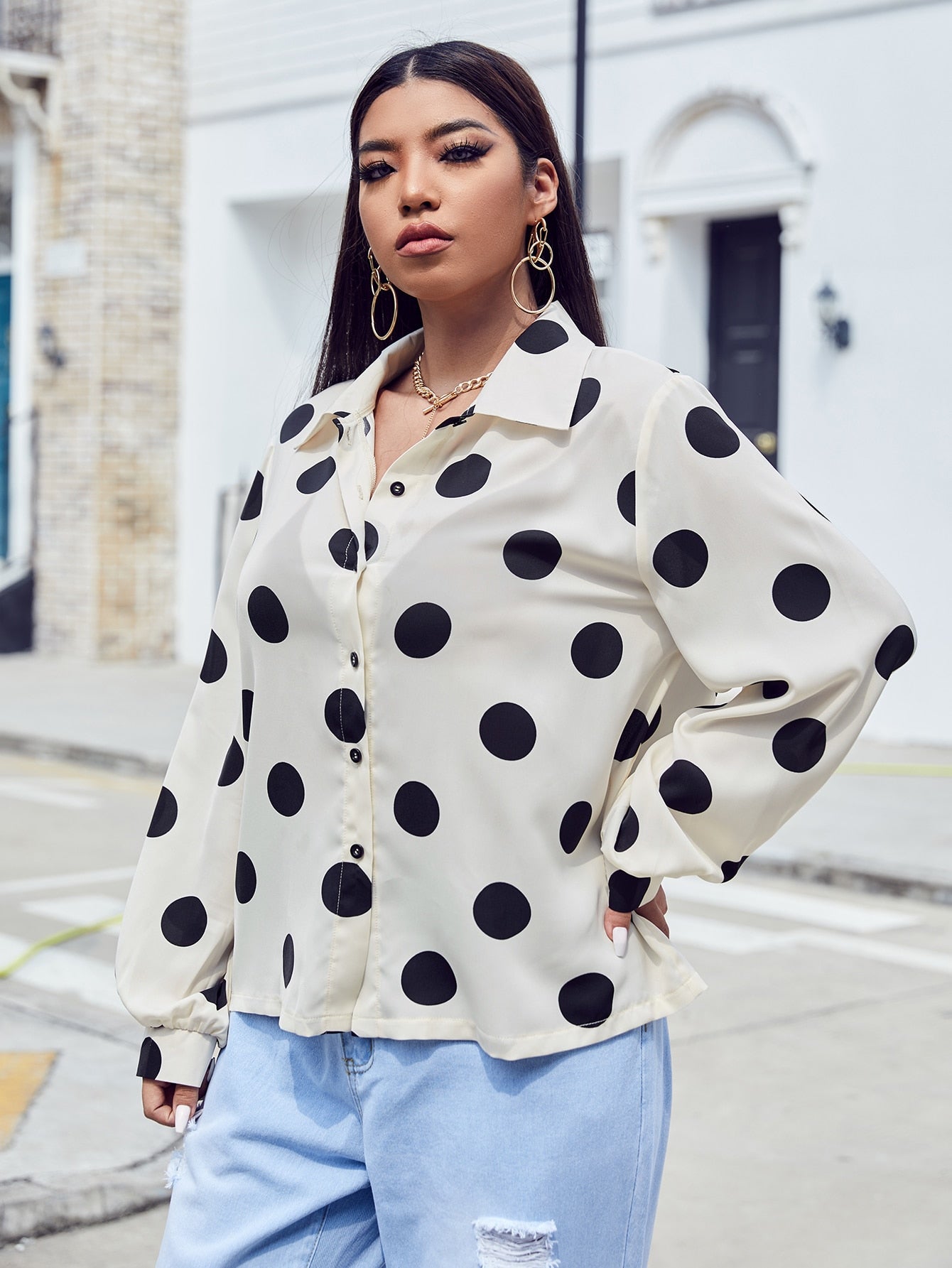 Plus Size Blouses Producer