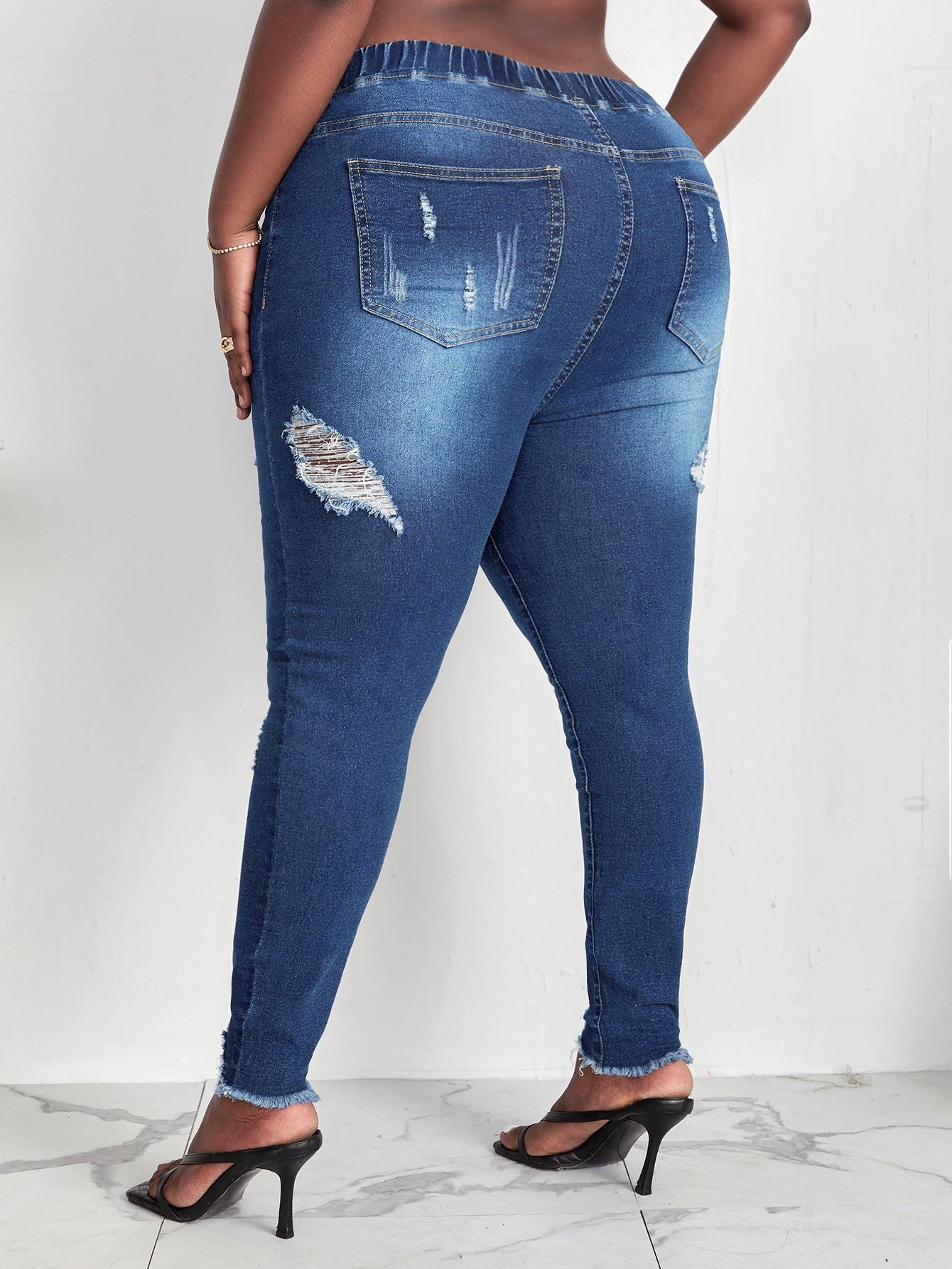 Aprelle Duany Women Clothing Manufacturer