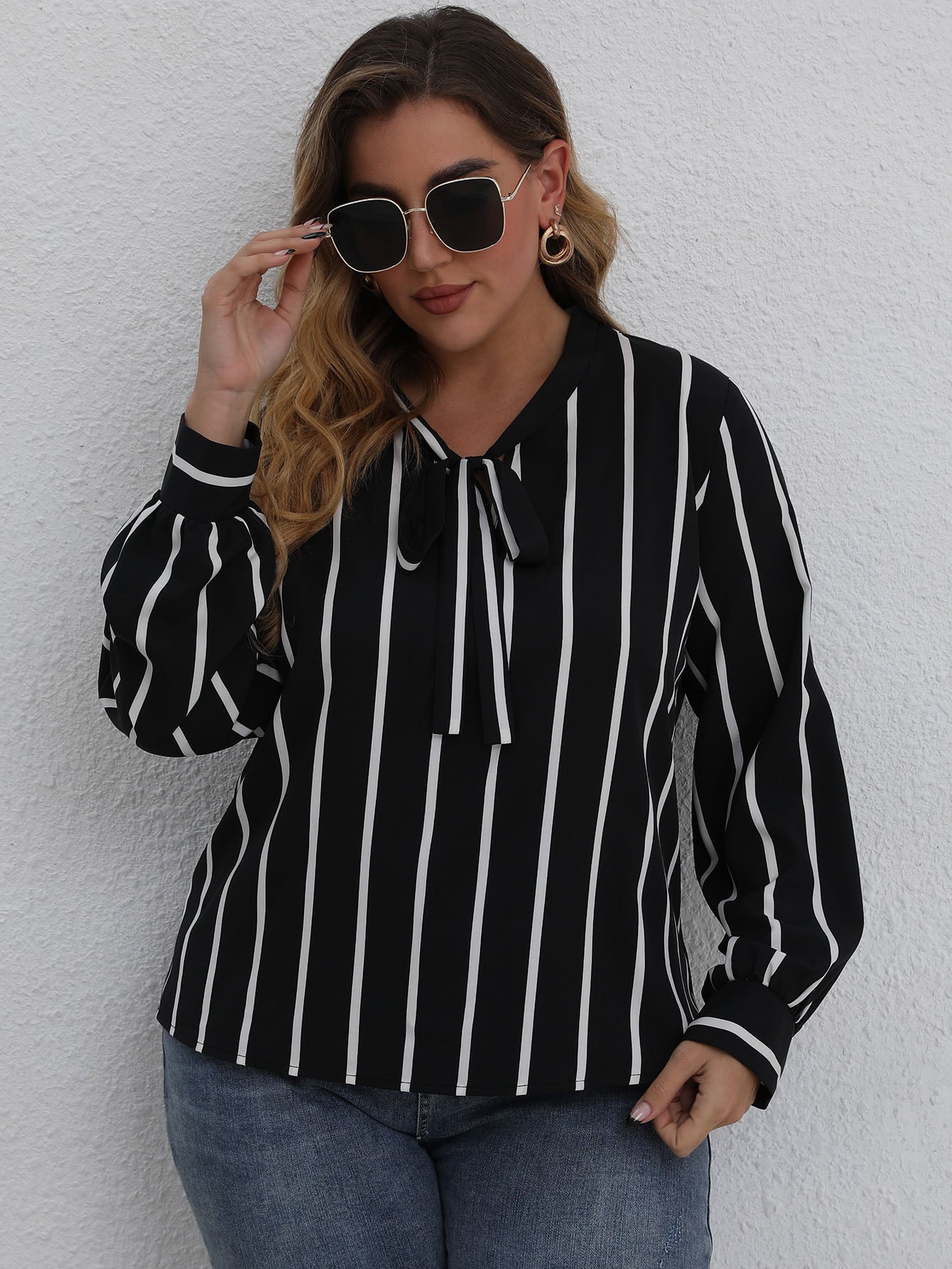 Plus Size Blouses Producer