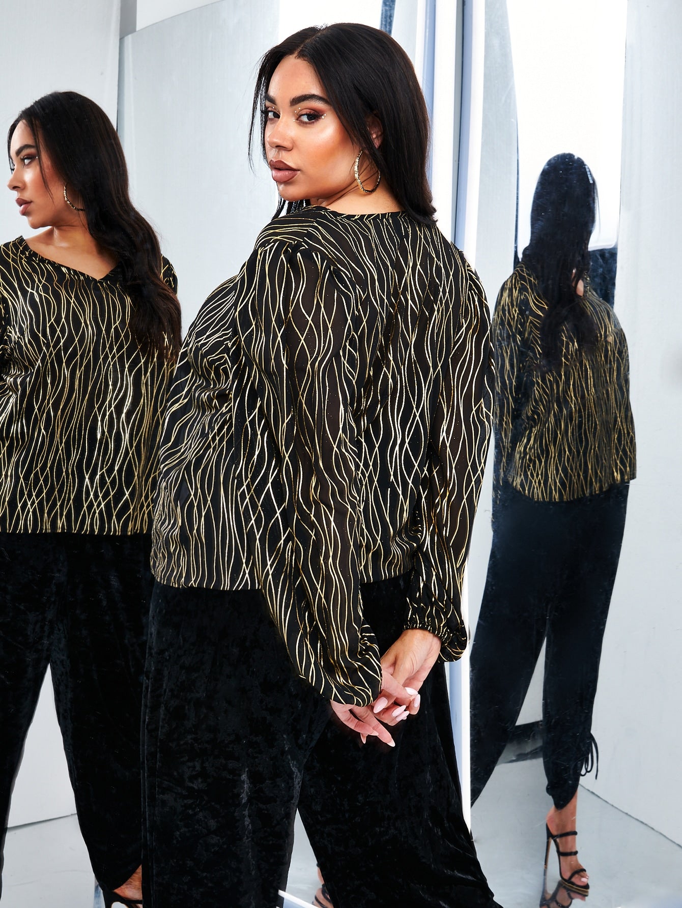 Plus Gold Print Lantern Sleeve Metallic Blouse