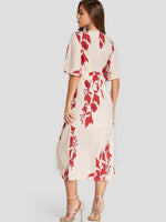 NEW FEELING Womens Apricot Floral Dresses