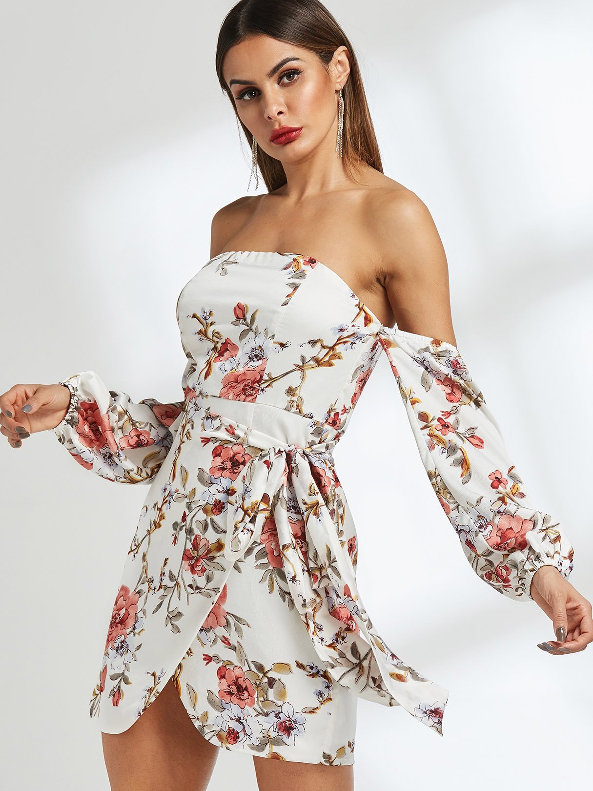 Wholesale White Strapless Long Sleeve Floral Print Self-Tie Irregular Hem Dresses