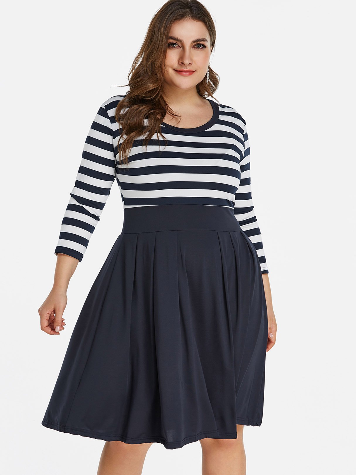 Wholesale Round Neck Stripe 3/4 Sleeve Flounced Hem Plus Size Dress