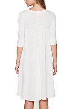 NEW FEELING Womens White Casual Dresses