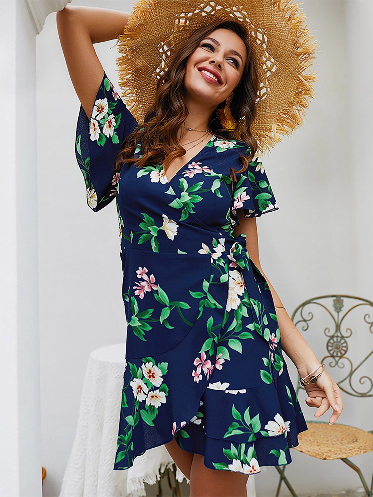 NEW FEELING Womens Navy Floral Dresses