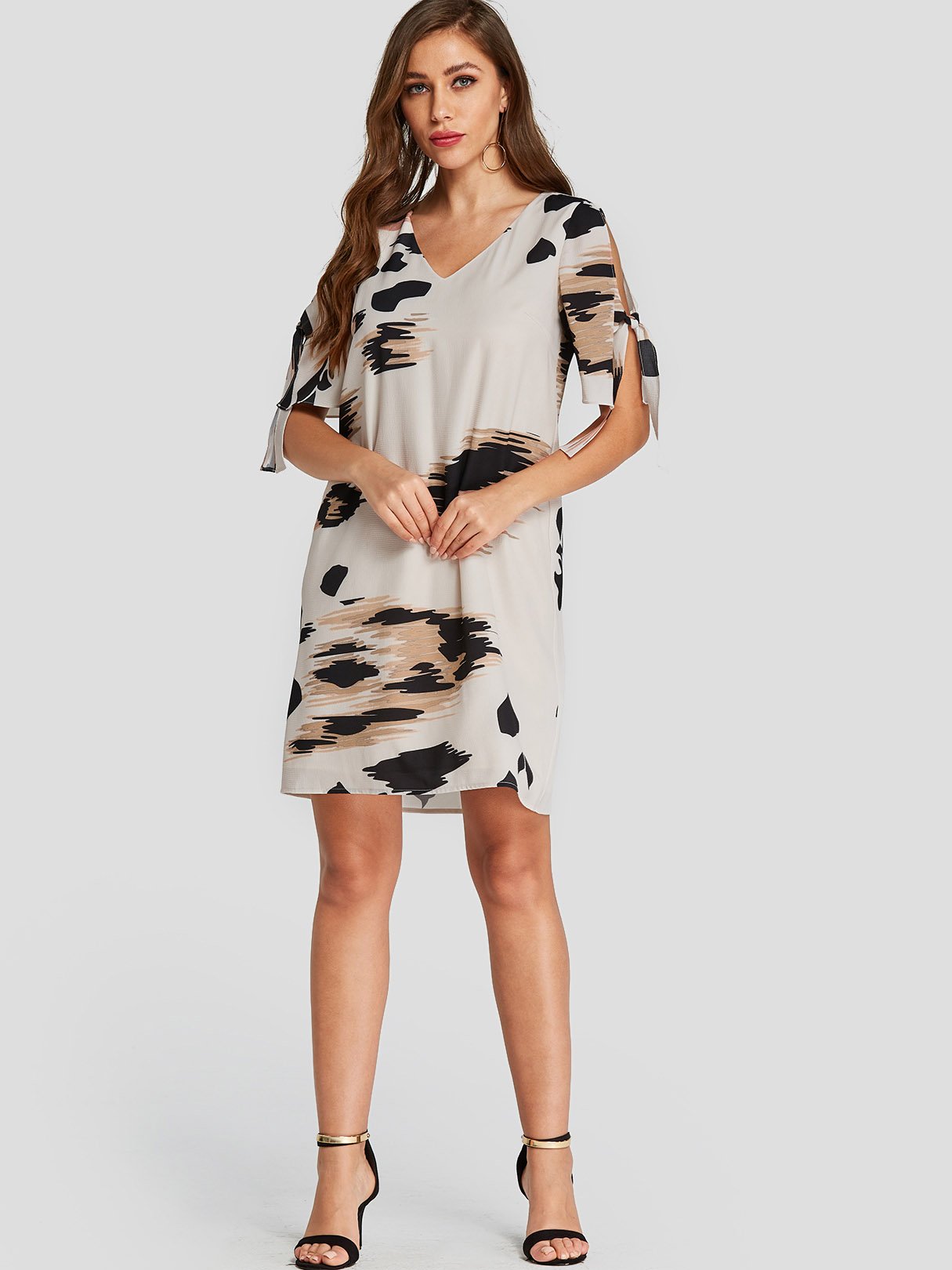 NEW FEELING Womens White V-Neck Dresses
