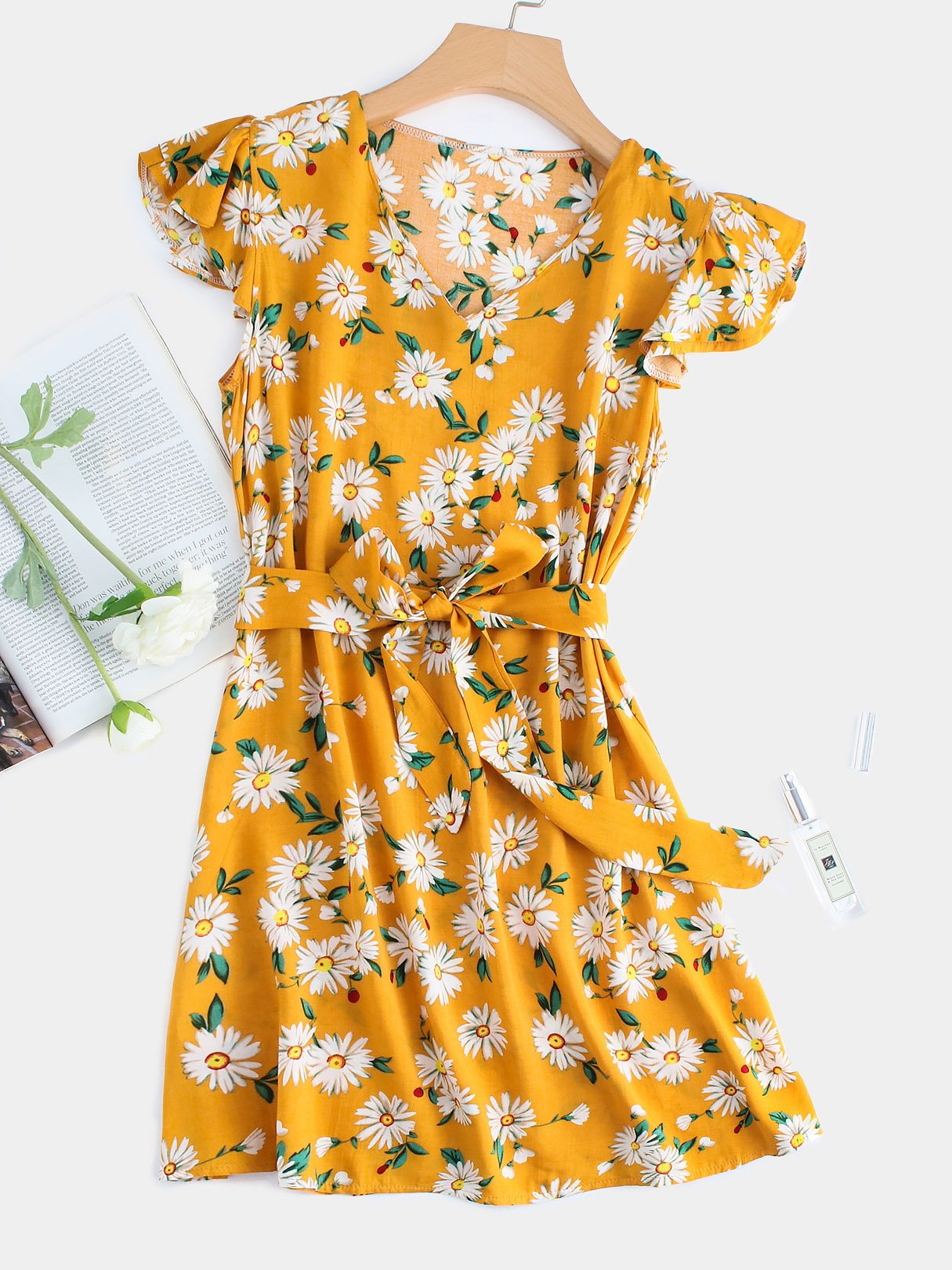 Wholesale Yellow V-Neck Short Sleeve Floral Print Self-Tie Dresses