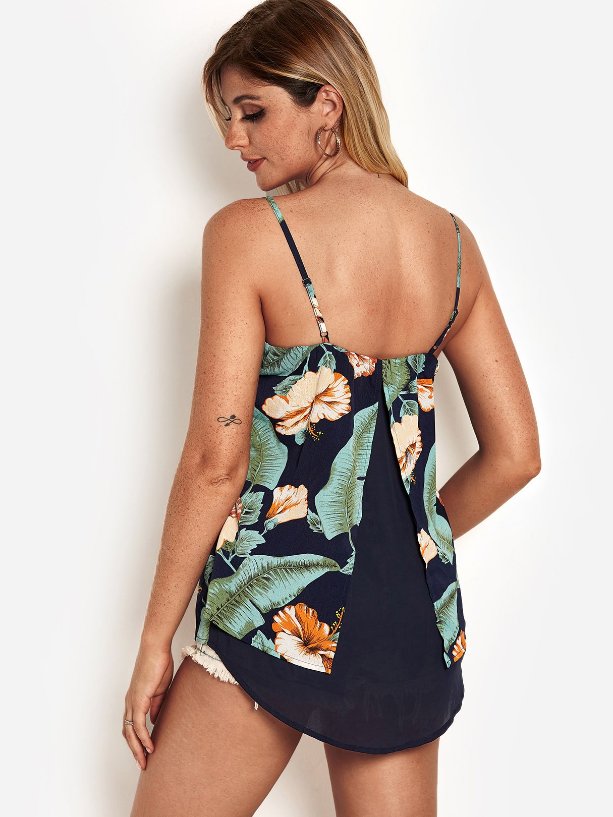 Wholesale V-Neck Floral Print Slit Sleeveless Navy Camis